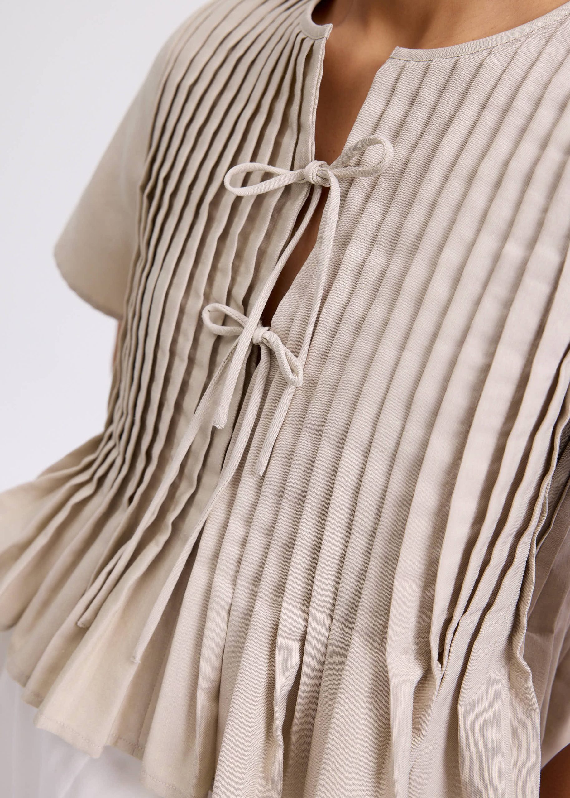 Oxford Pintuck Notched Peplum Top - Image 5