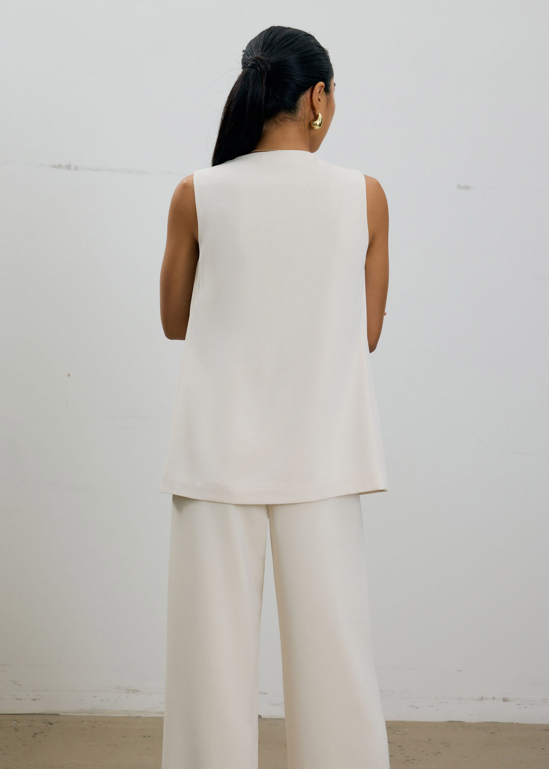 Moira Detachable Tailored Vest Top - Image 17