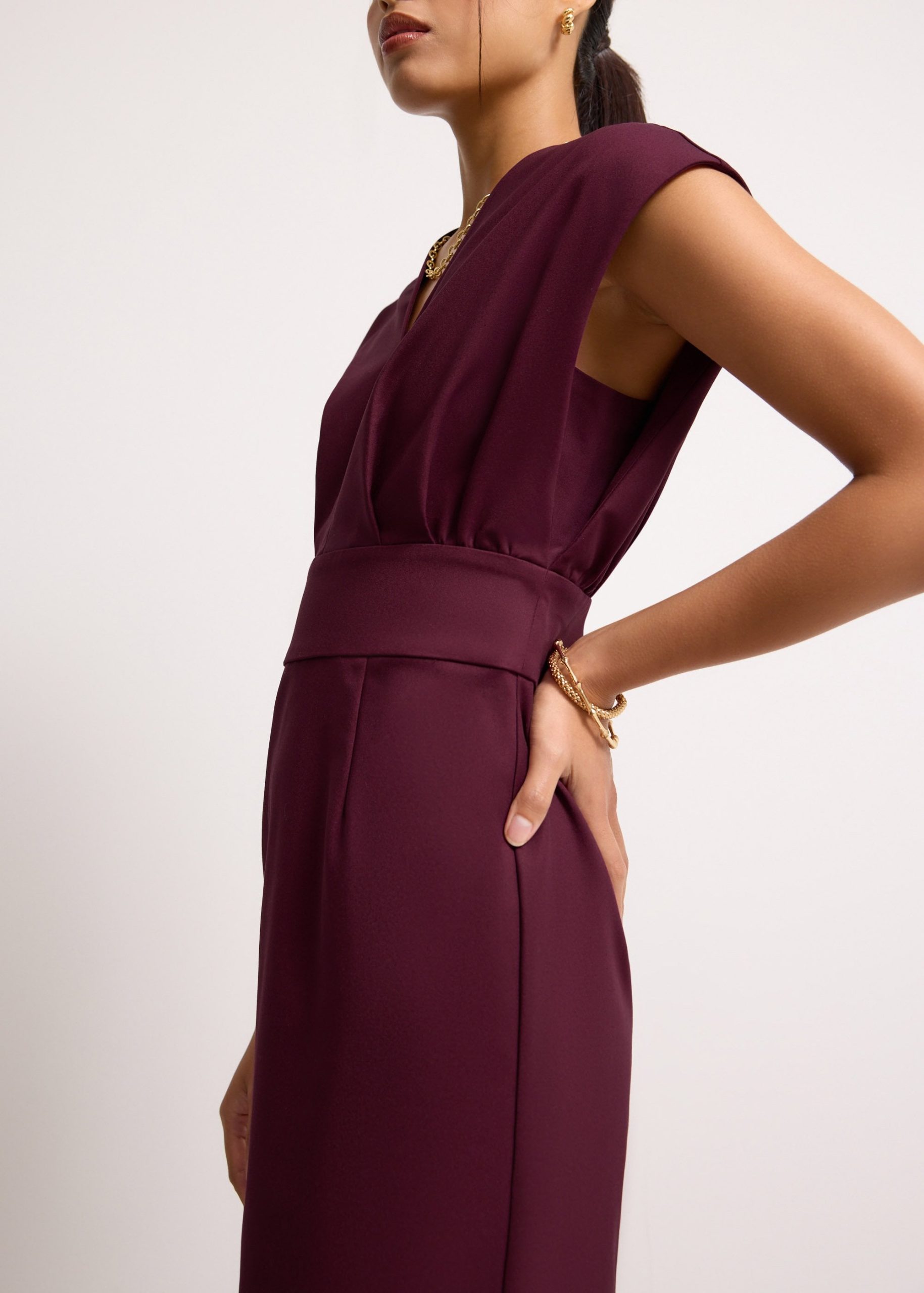 Kieun V-neck Column Midi Dress - Image 12