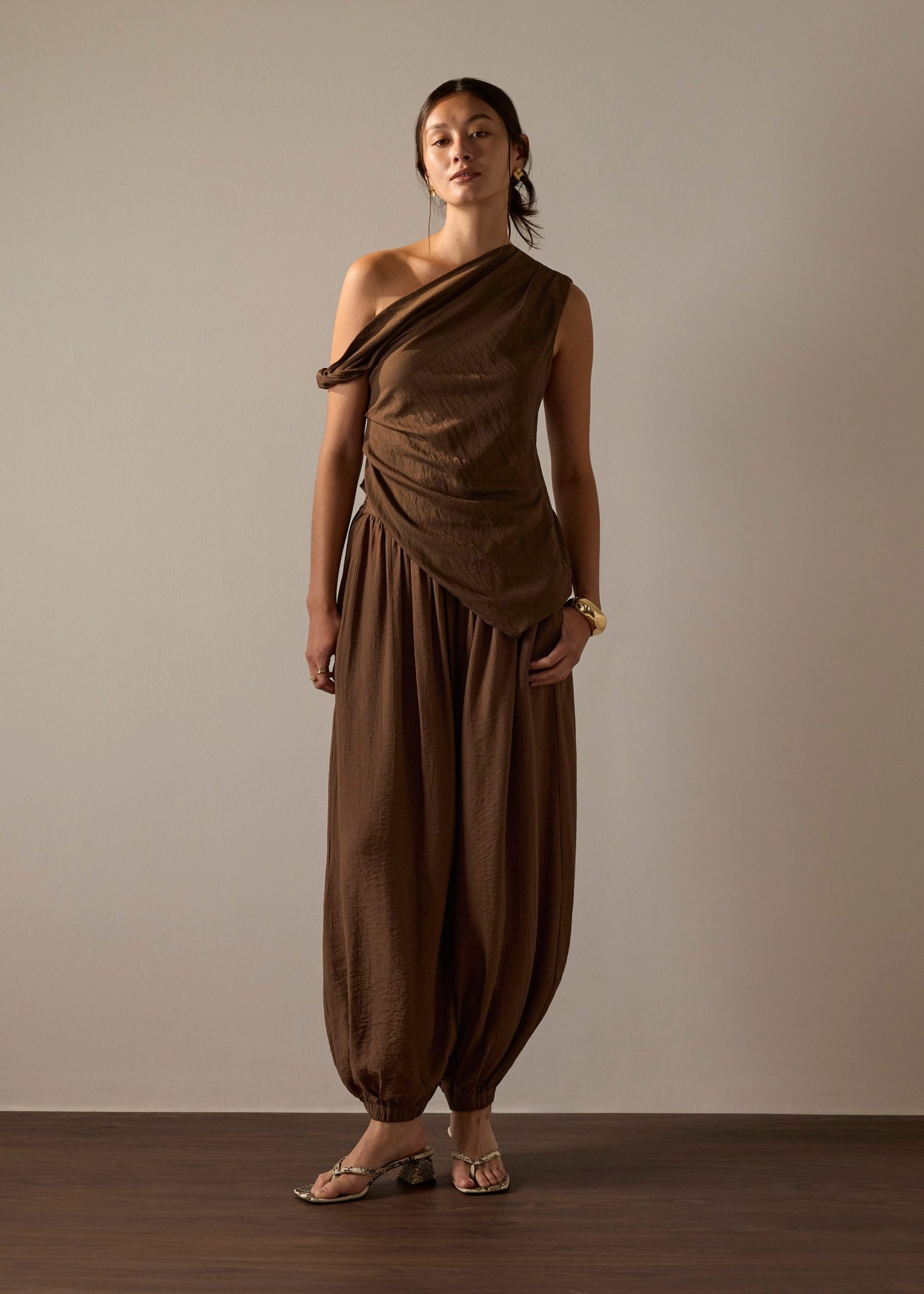 Shoulder Twist Asymmetric Top - Image 6