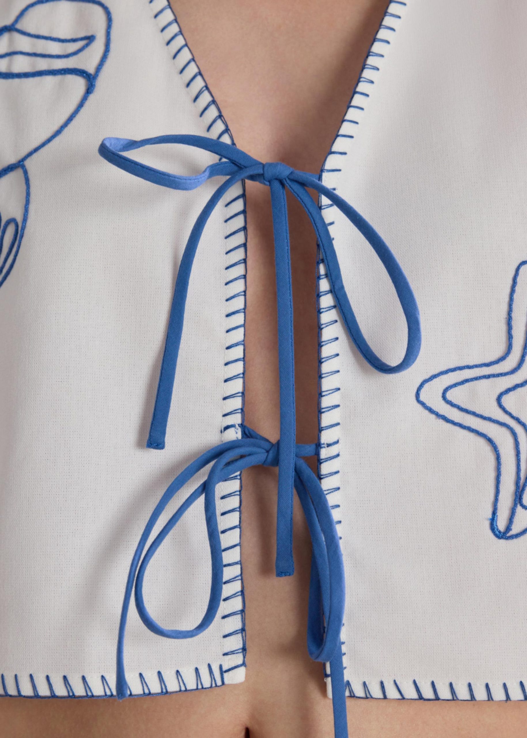 Blanket Stitch Ribbon Tie Top in Coastal Charm Embroidery - Image 14