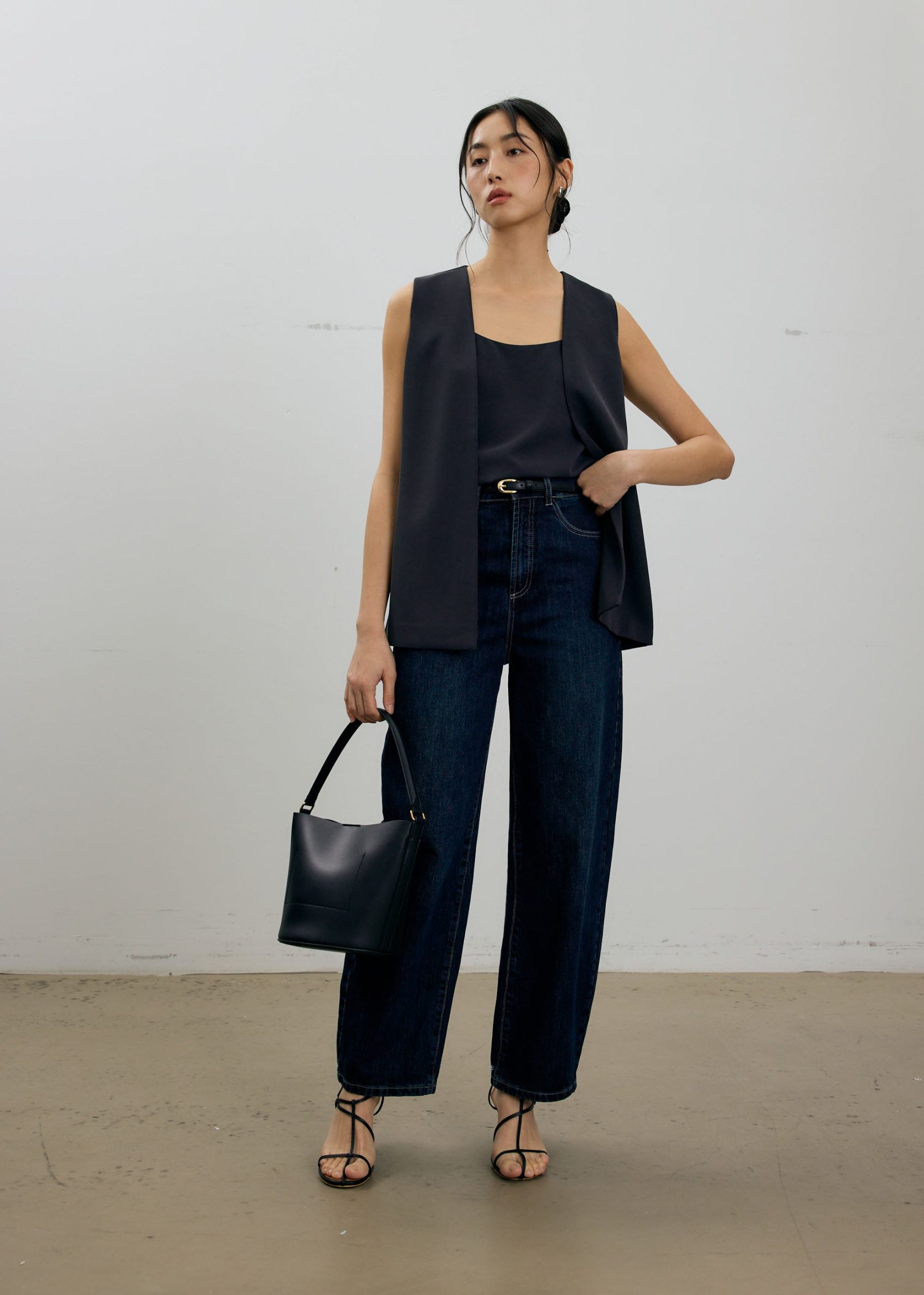 Moira Detachable Tailored Vest Top - Image 3