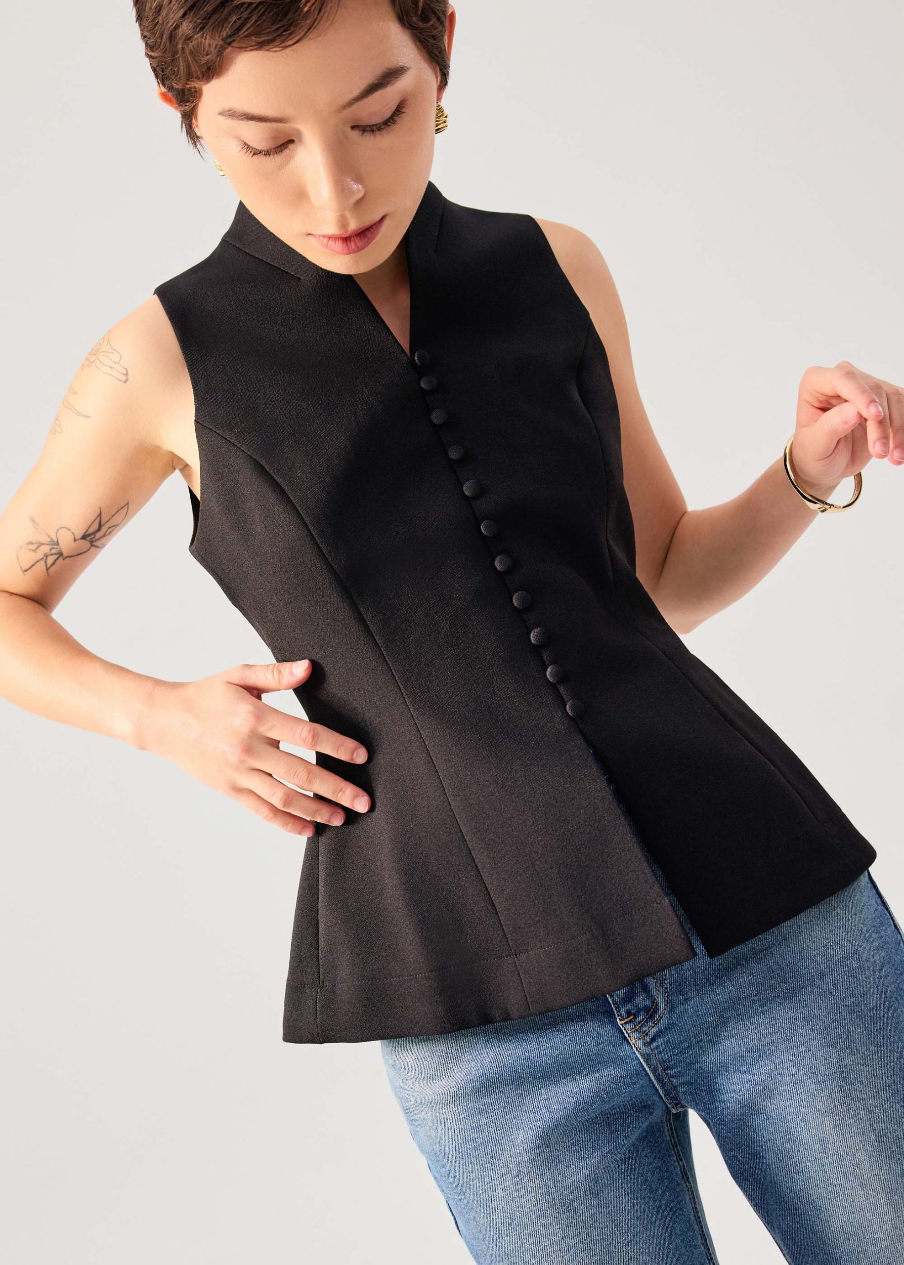 Zhen Mandarin Collar Peplum Vest Top - Image 5