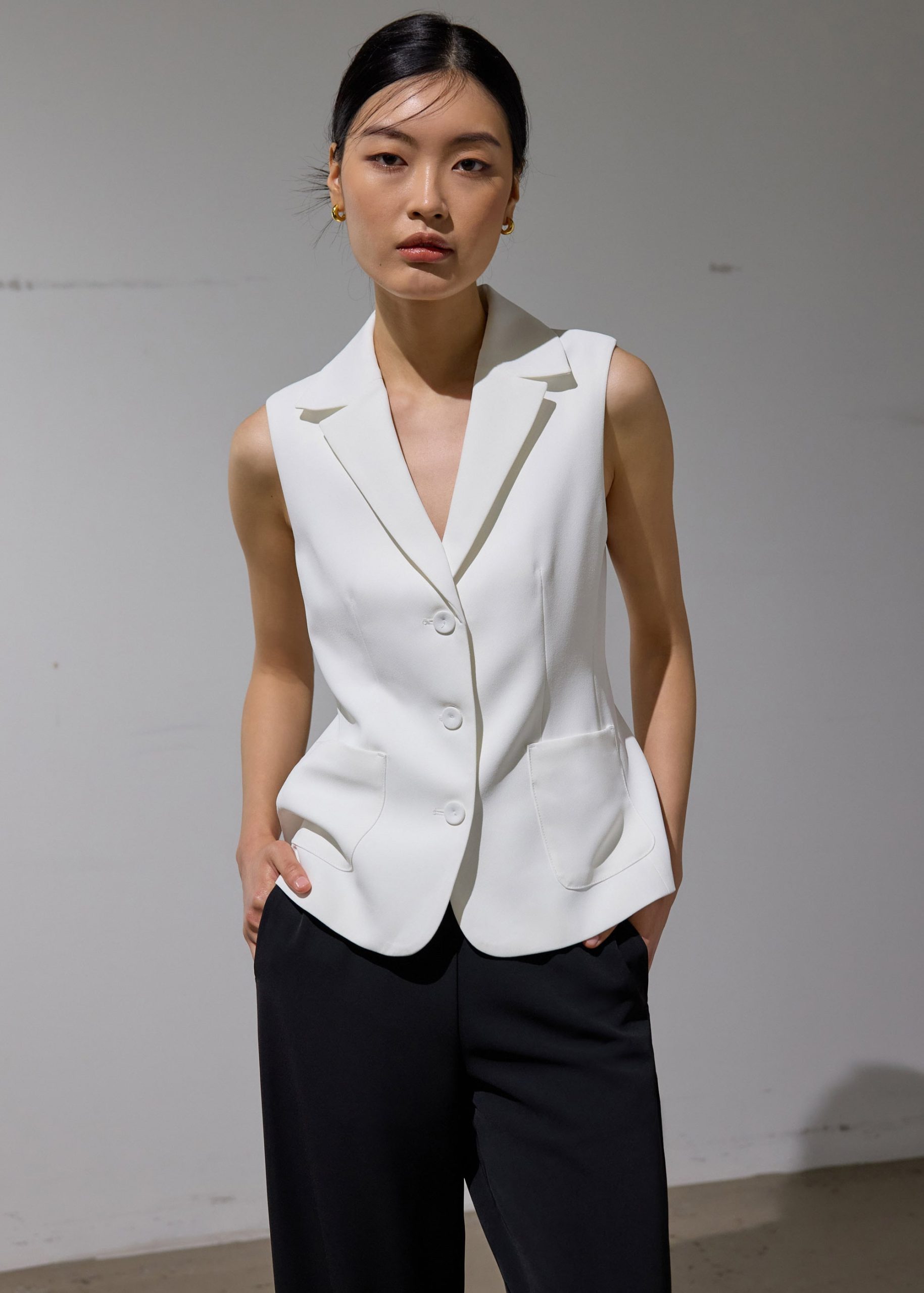 Aika Lightweight Tailored Button Down Vest Top - Image 7
