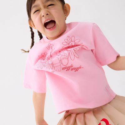 Love, Bonito | Wiggle Wiggle Kids' Oversized Graphic Tee in Strawberry Gelato