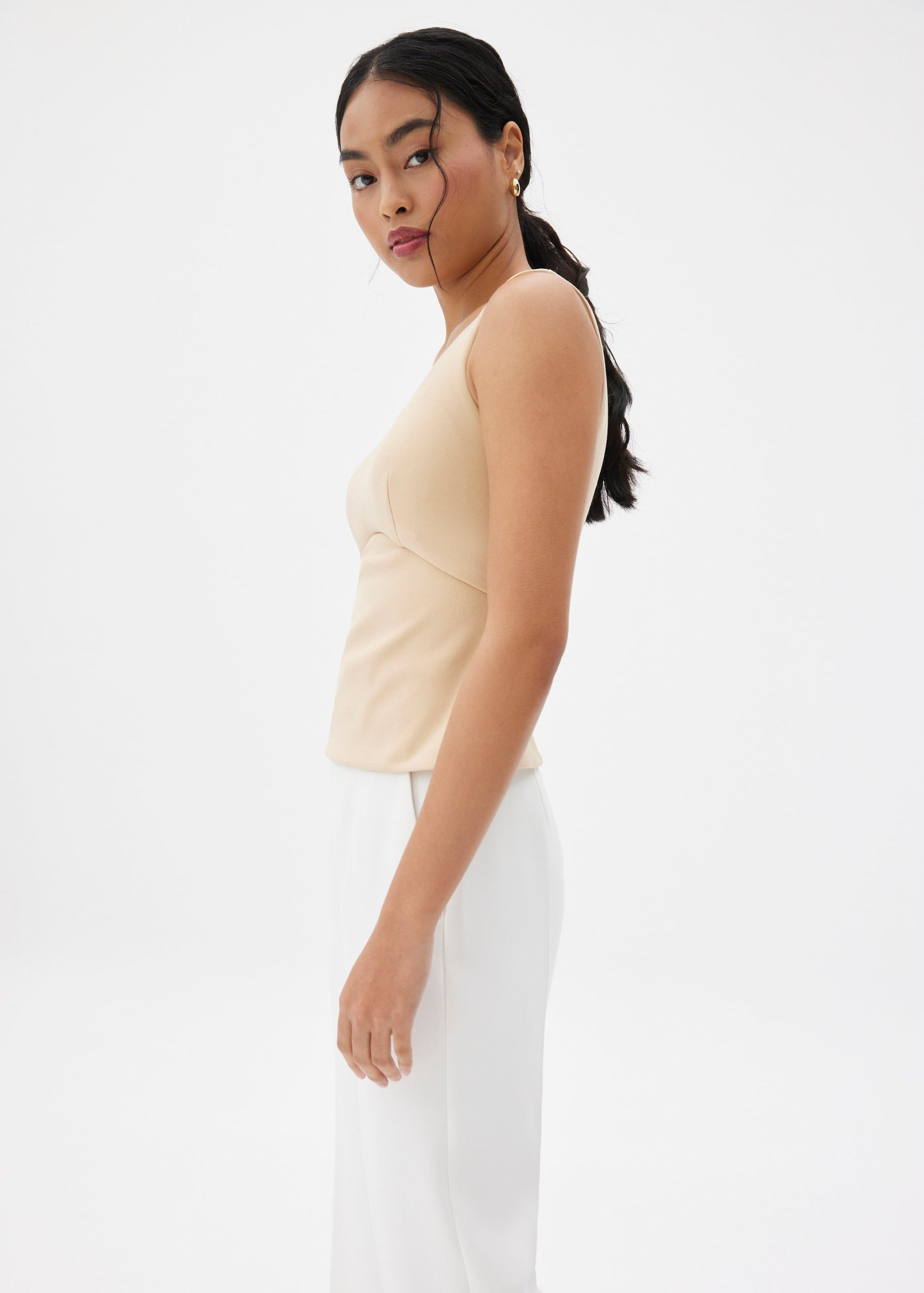 BraFree by LB Natalia Scoop Neck Fitted Top - Image 10