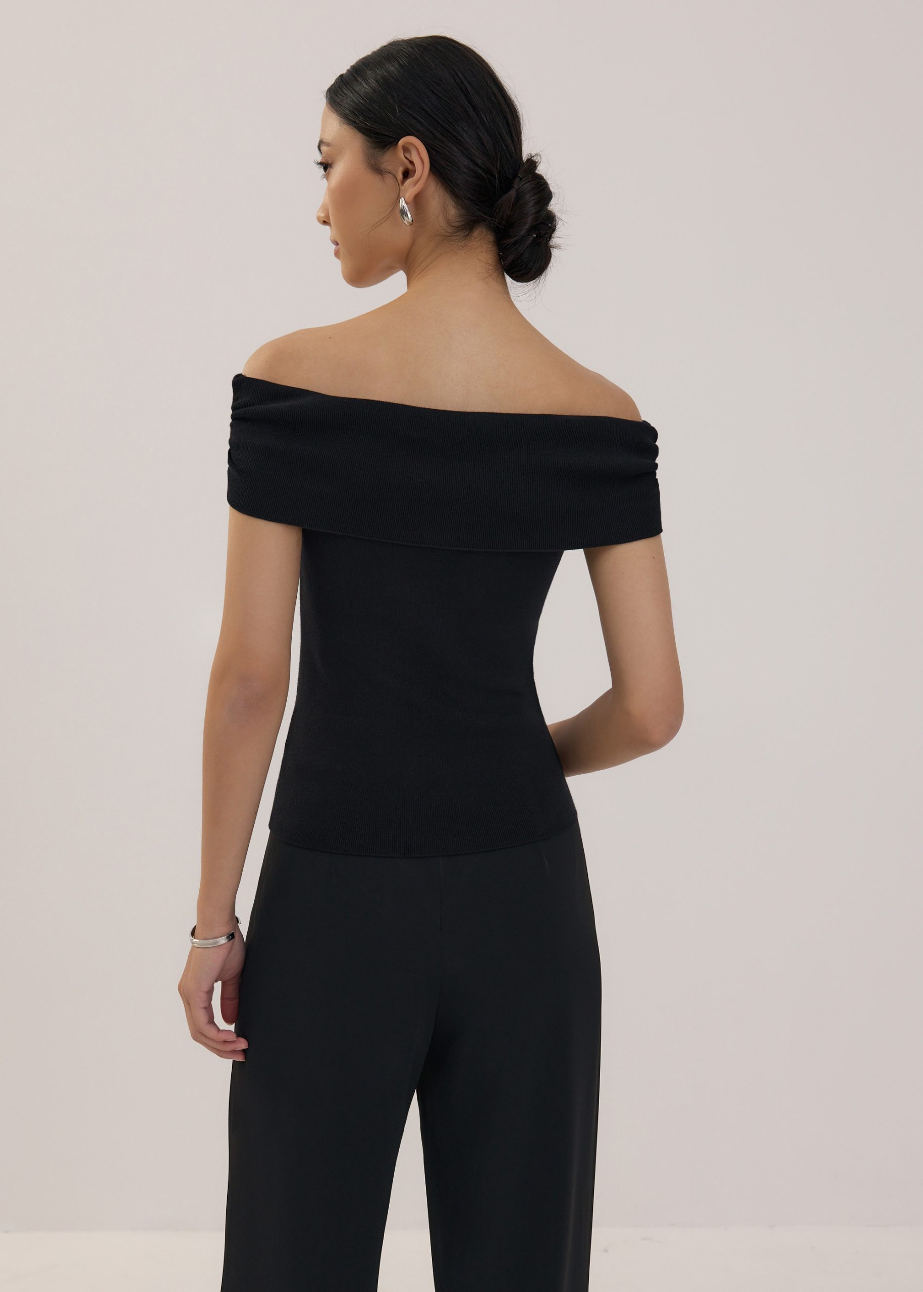 Knit Fitted Off Shoulder Top - Image 3