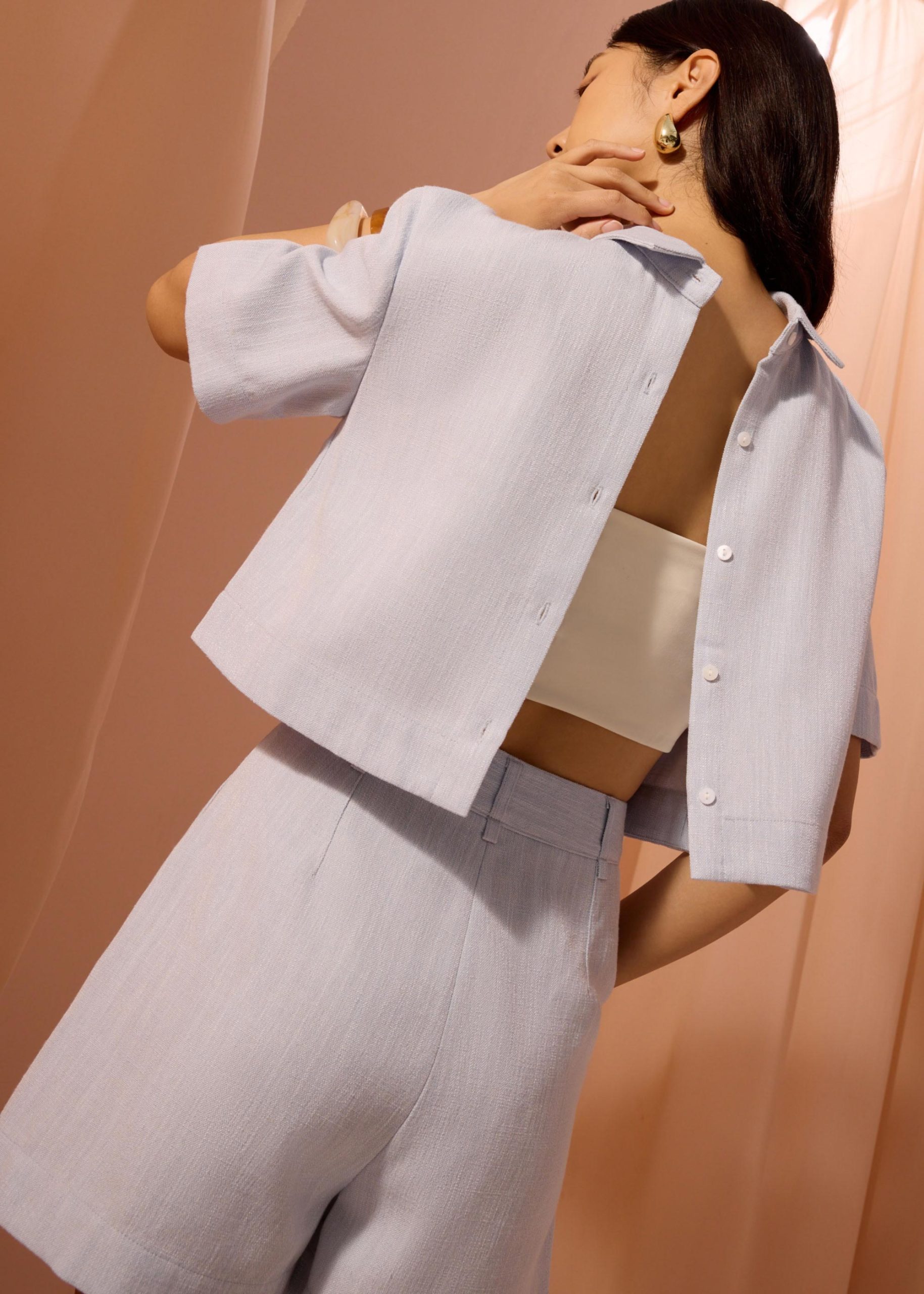 Casey Textured Boxy Crop Shirt - Image 10