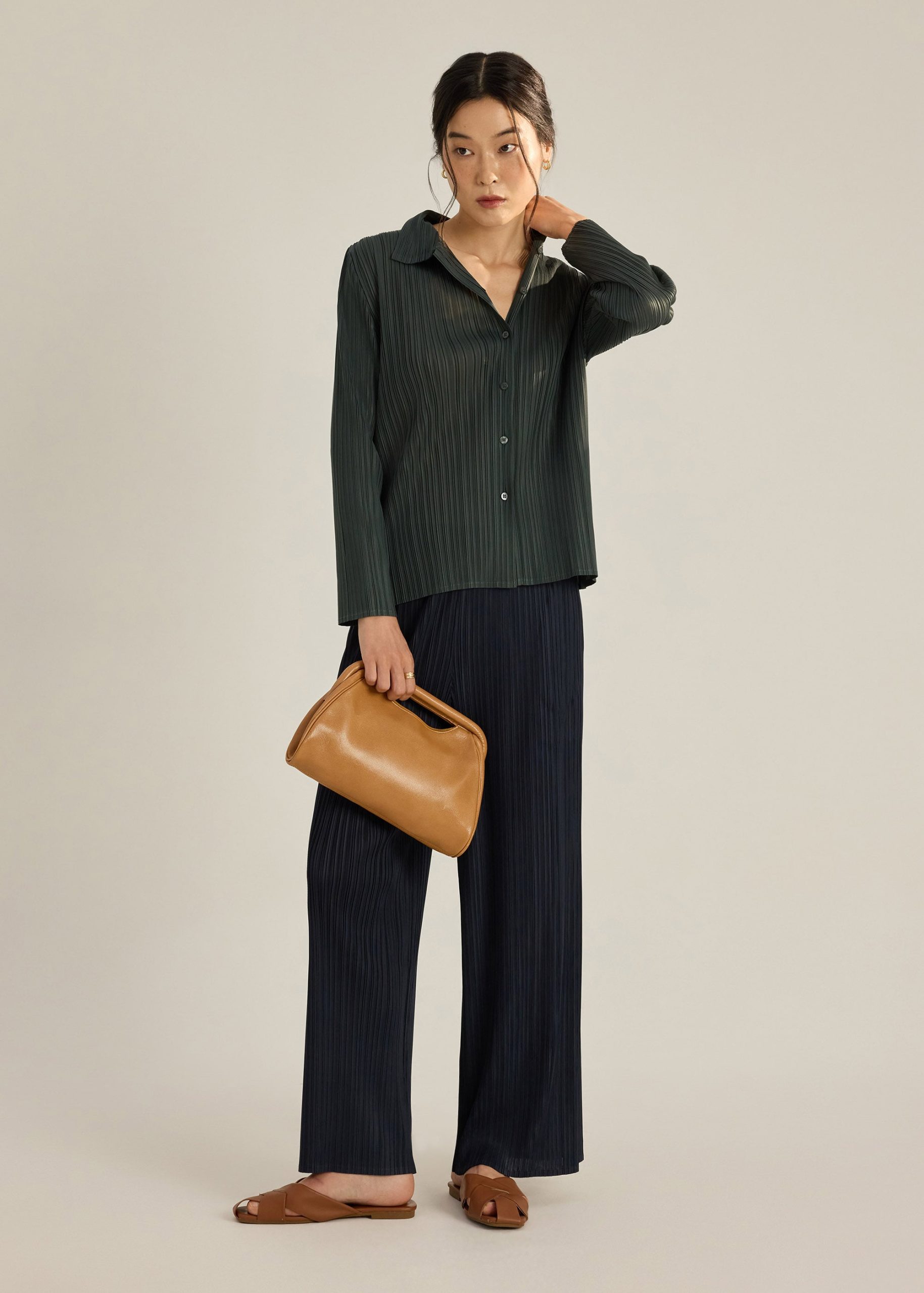 Yerin Plissé Relaxed Shirt - Image 5