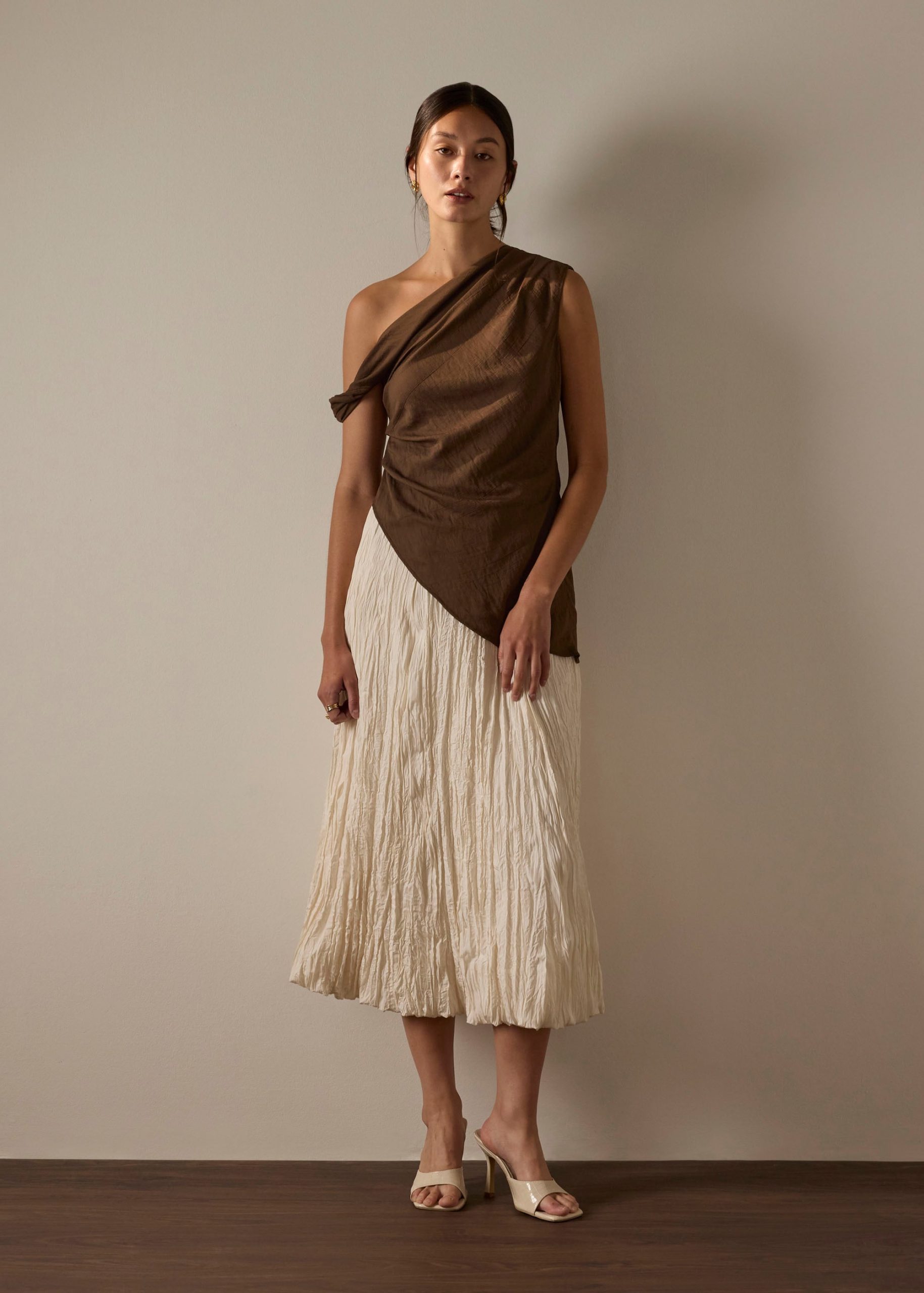 Shoulder Twist Asymmetric Top - Image 8