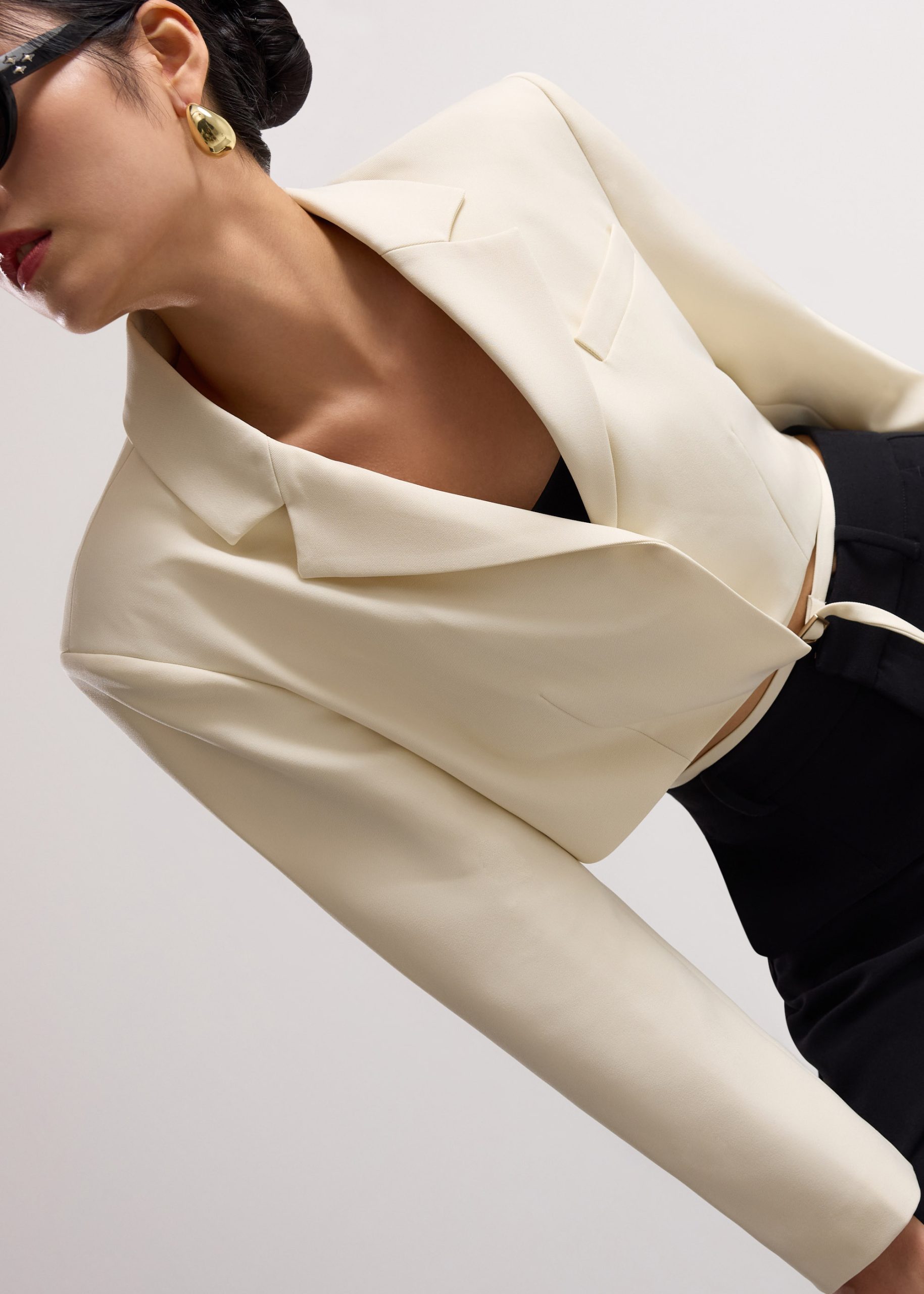 RuchedReady® Oversized Front Wrap Crop Blazer - Image 3