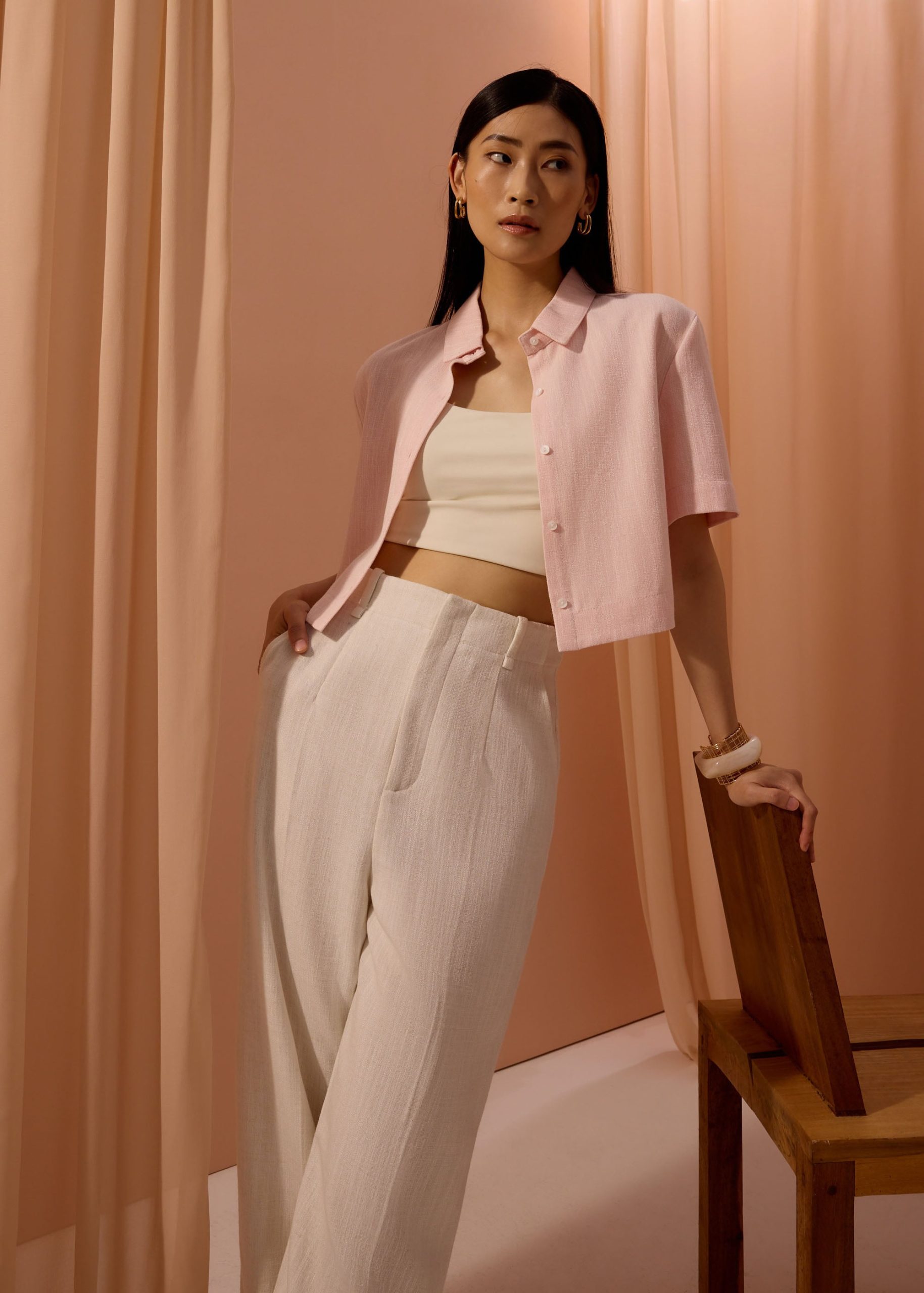 Casey Textured Boxy Crop Shirt - Image 17
