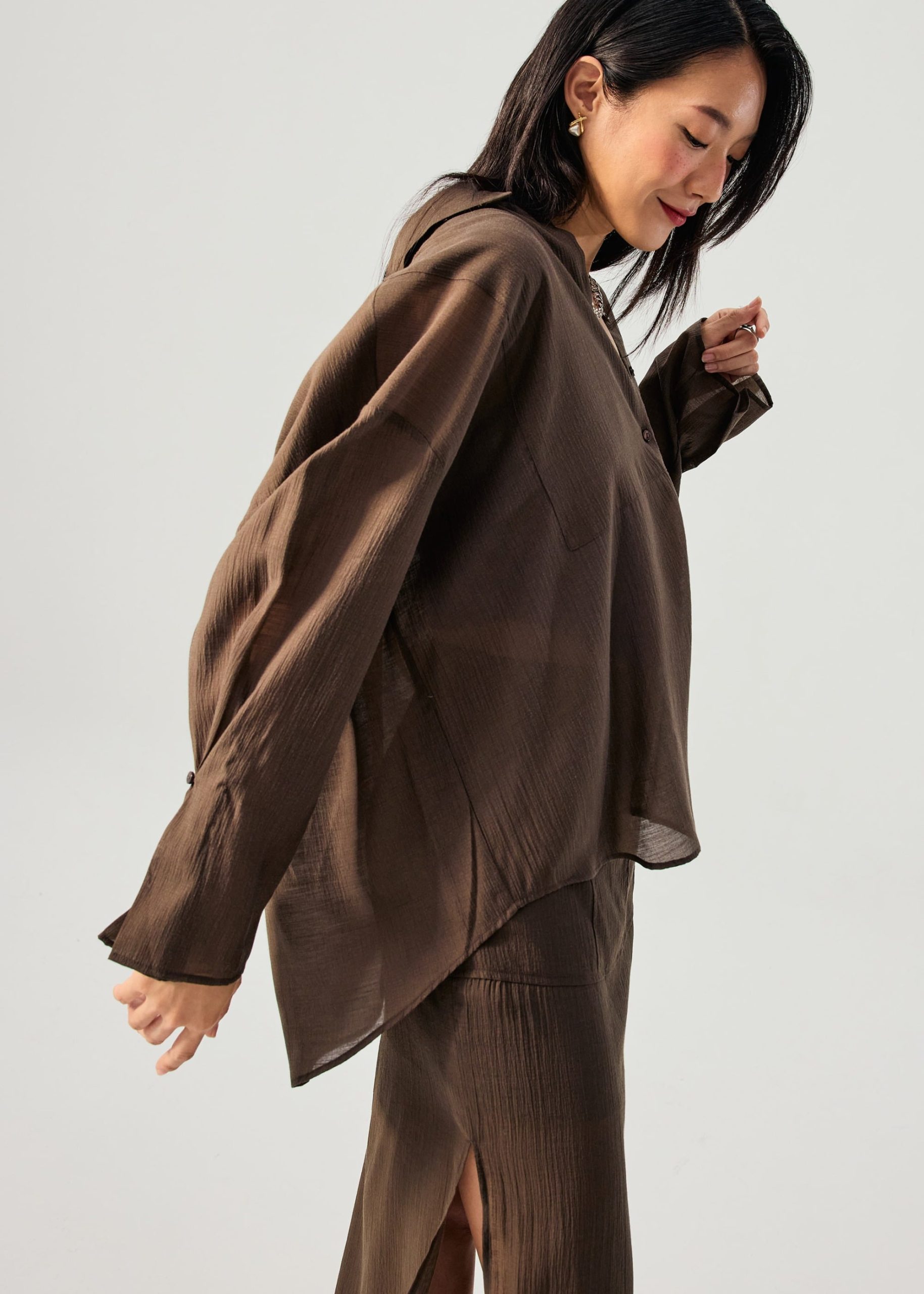Oversized Sheer Lyocell Collared Poet Sleeve Blouse - Image 8