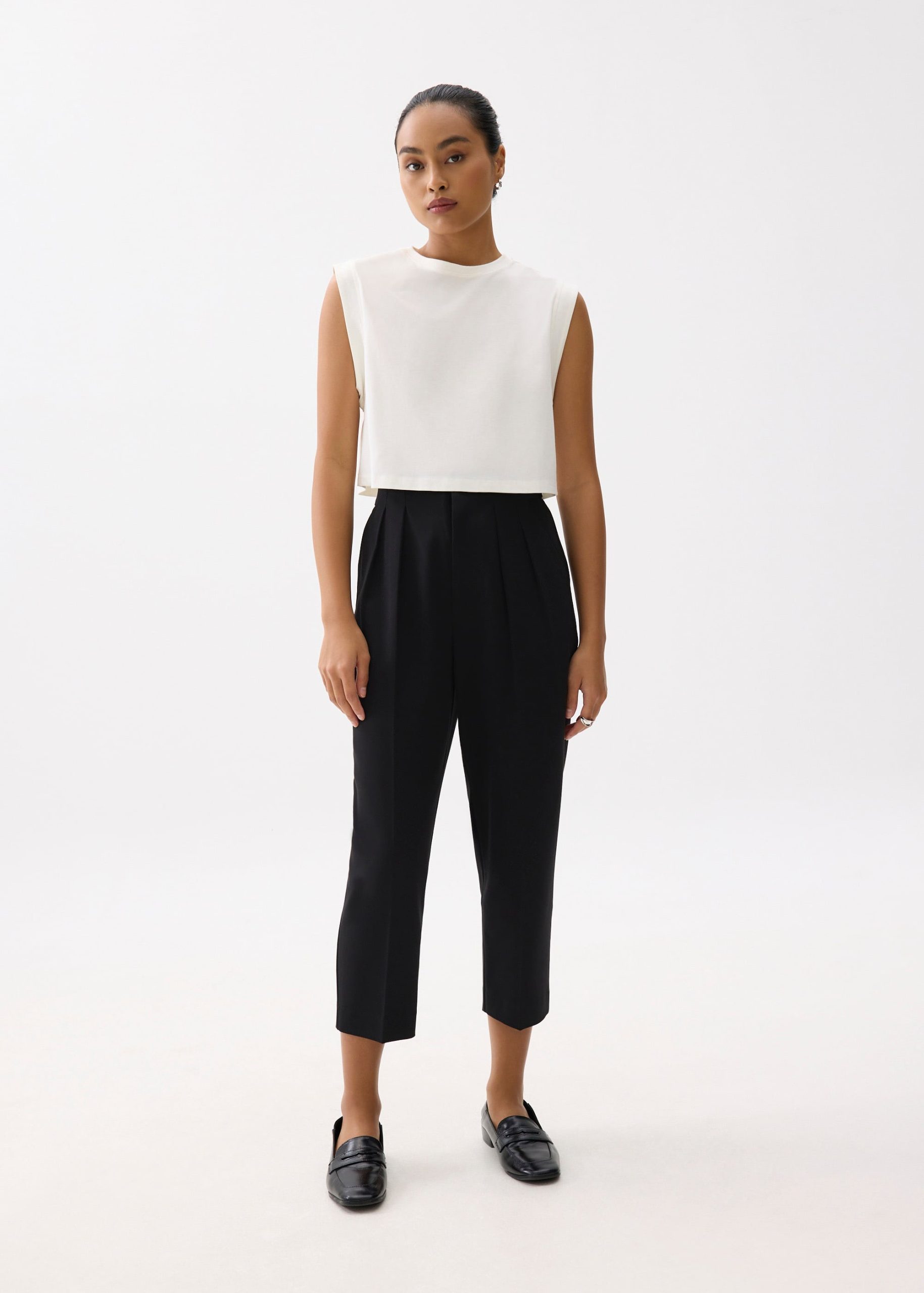 Mika Elastic Pleated Peg Leg Pants - Image 4