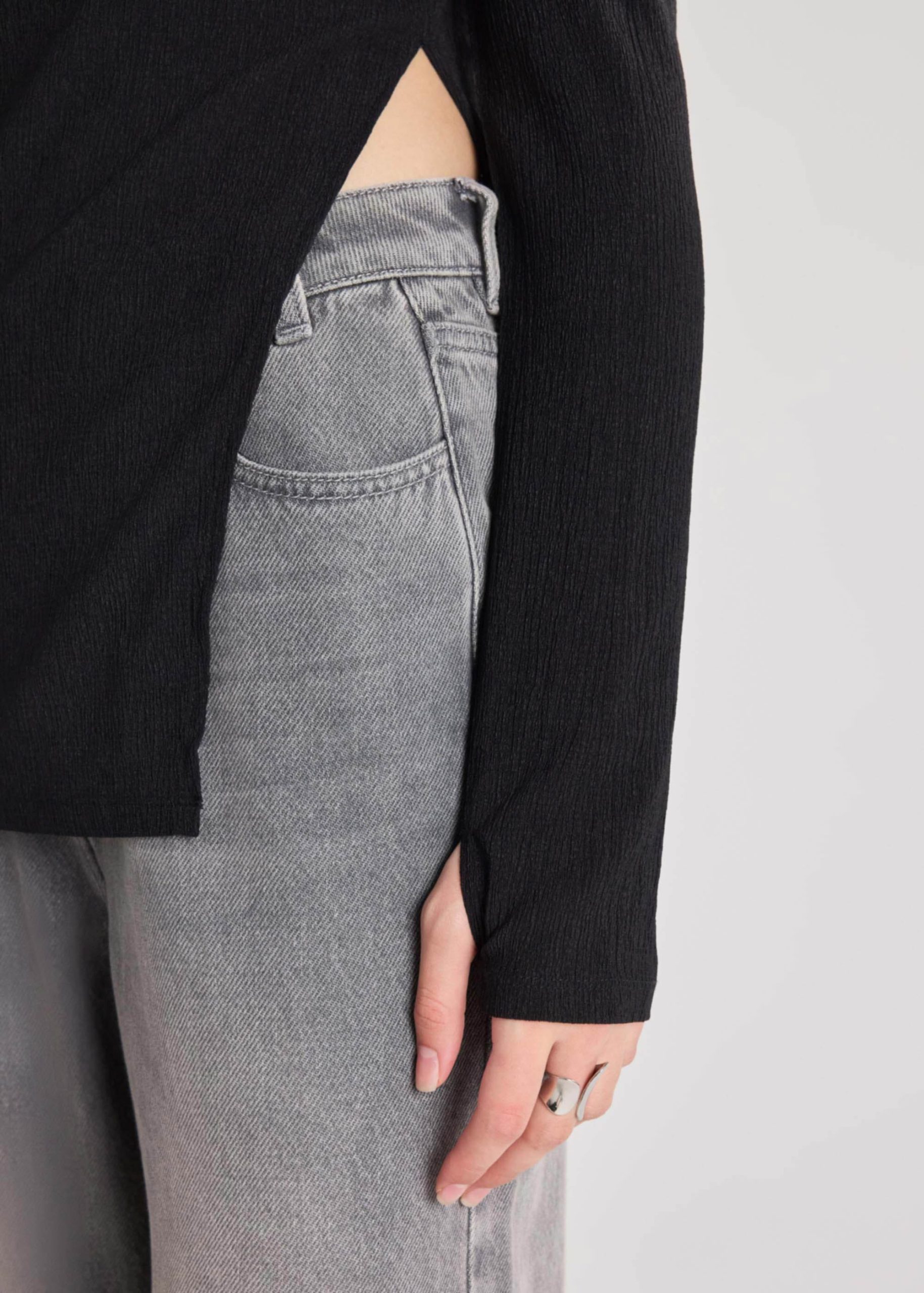 Side Slit Fitted Top - Image 5
