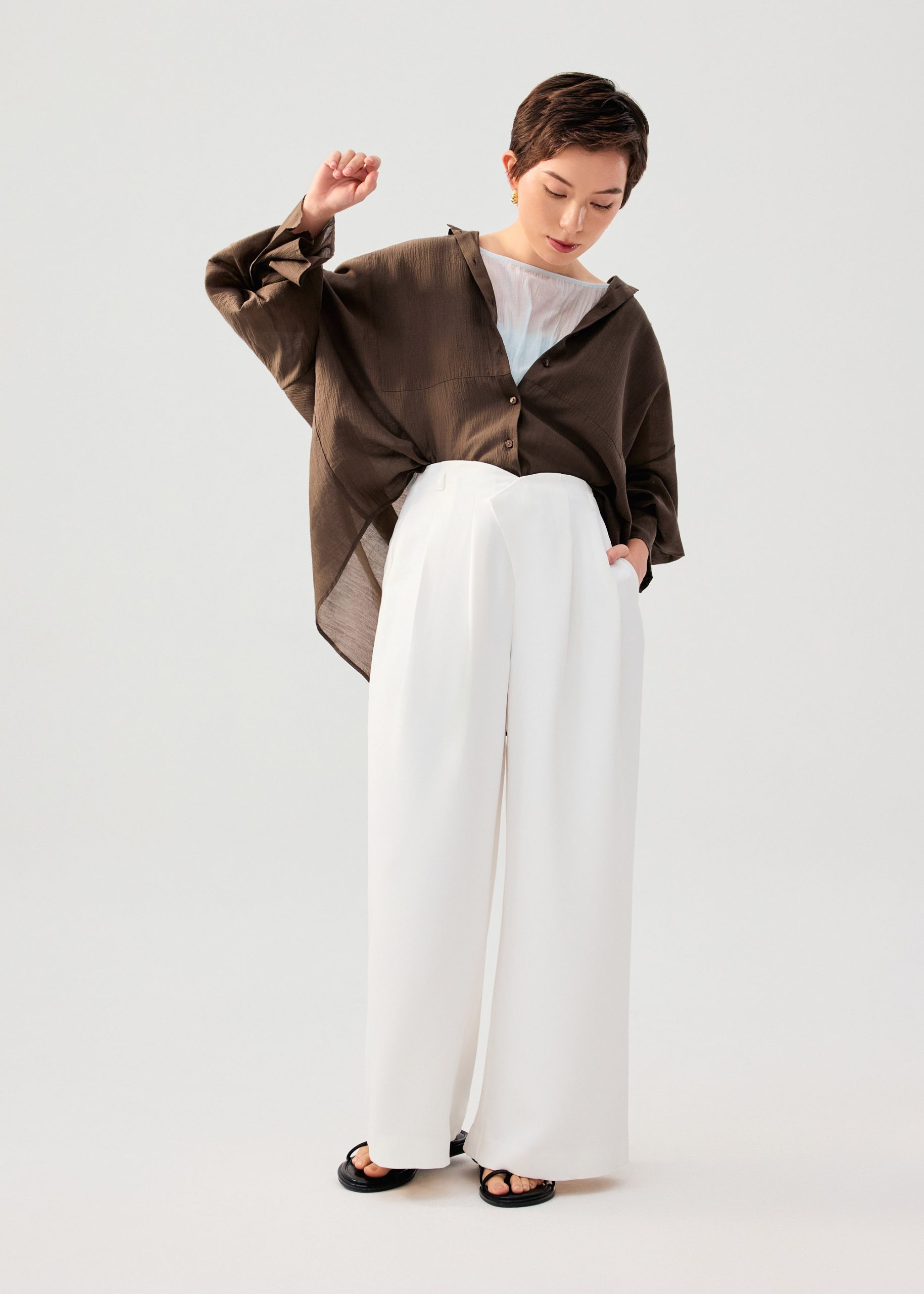 Oversized Sheer Lyocell Collared Poet Sleeve Blouse - Image 21