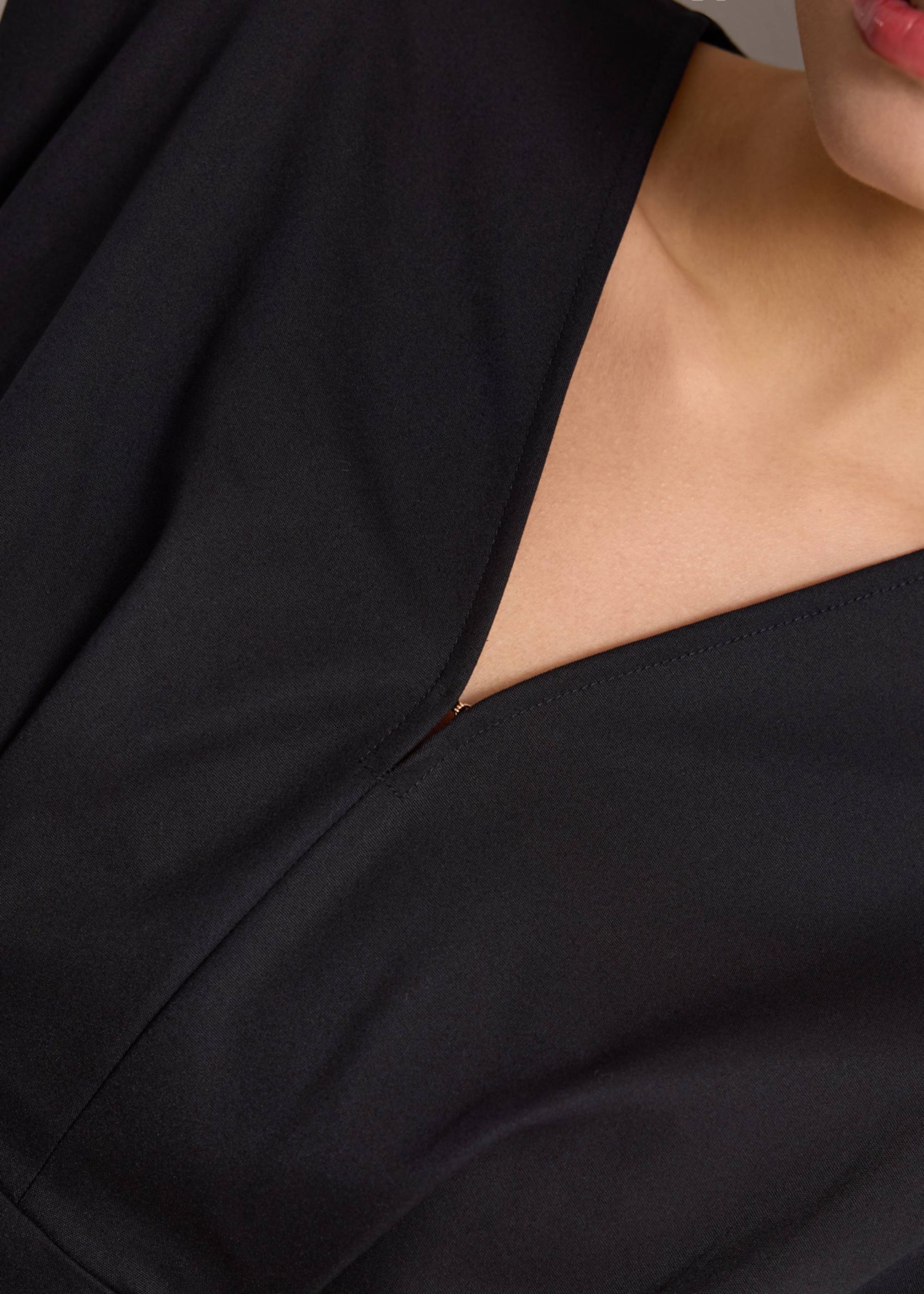 Kieun V-neck Column Midi Dress - Image 5