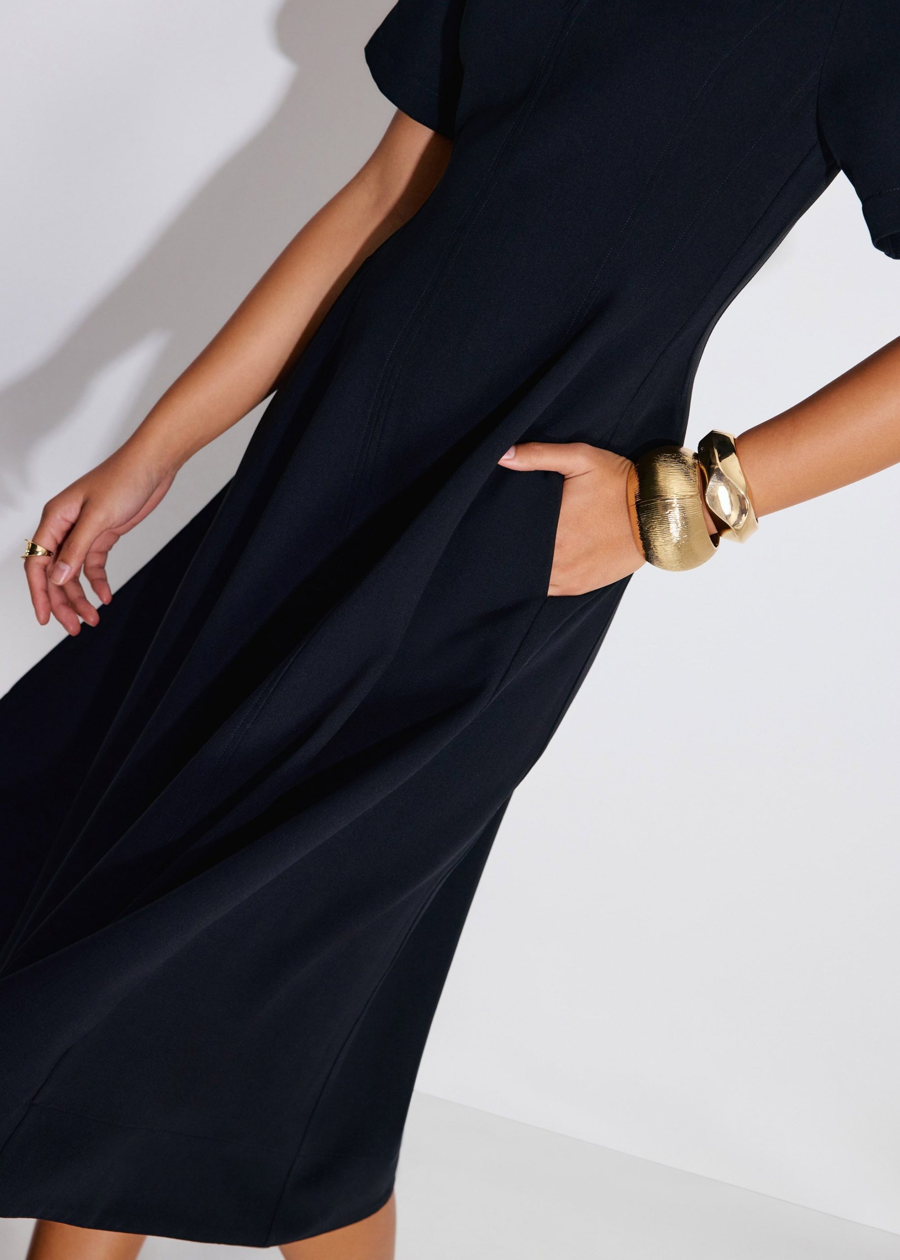 Sofi V-neck Short Sleeve Fit & Flare Midaxi Dress - Image 3