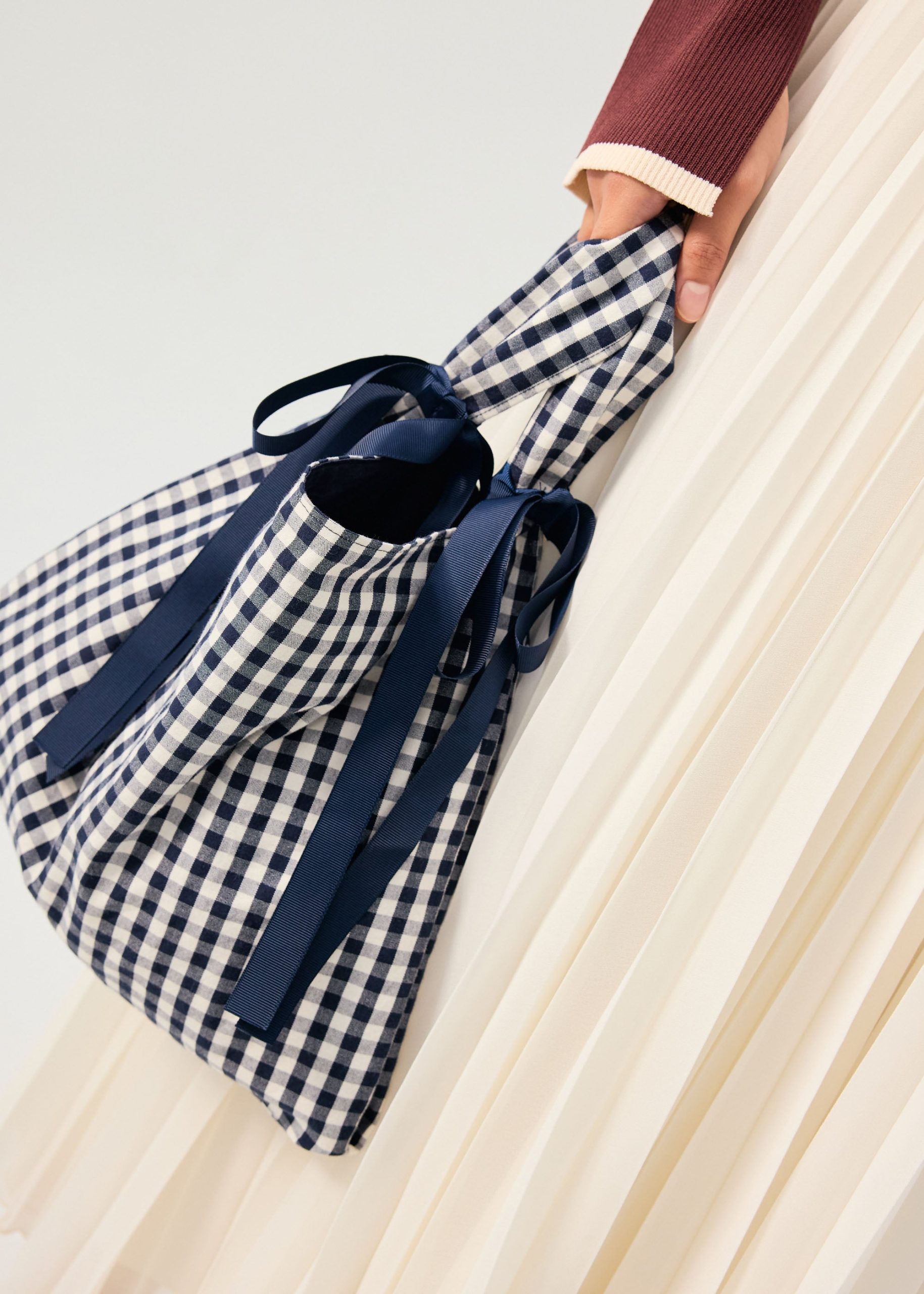 Reversible Gingham Small Tote Bag - Image 3
