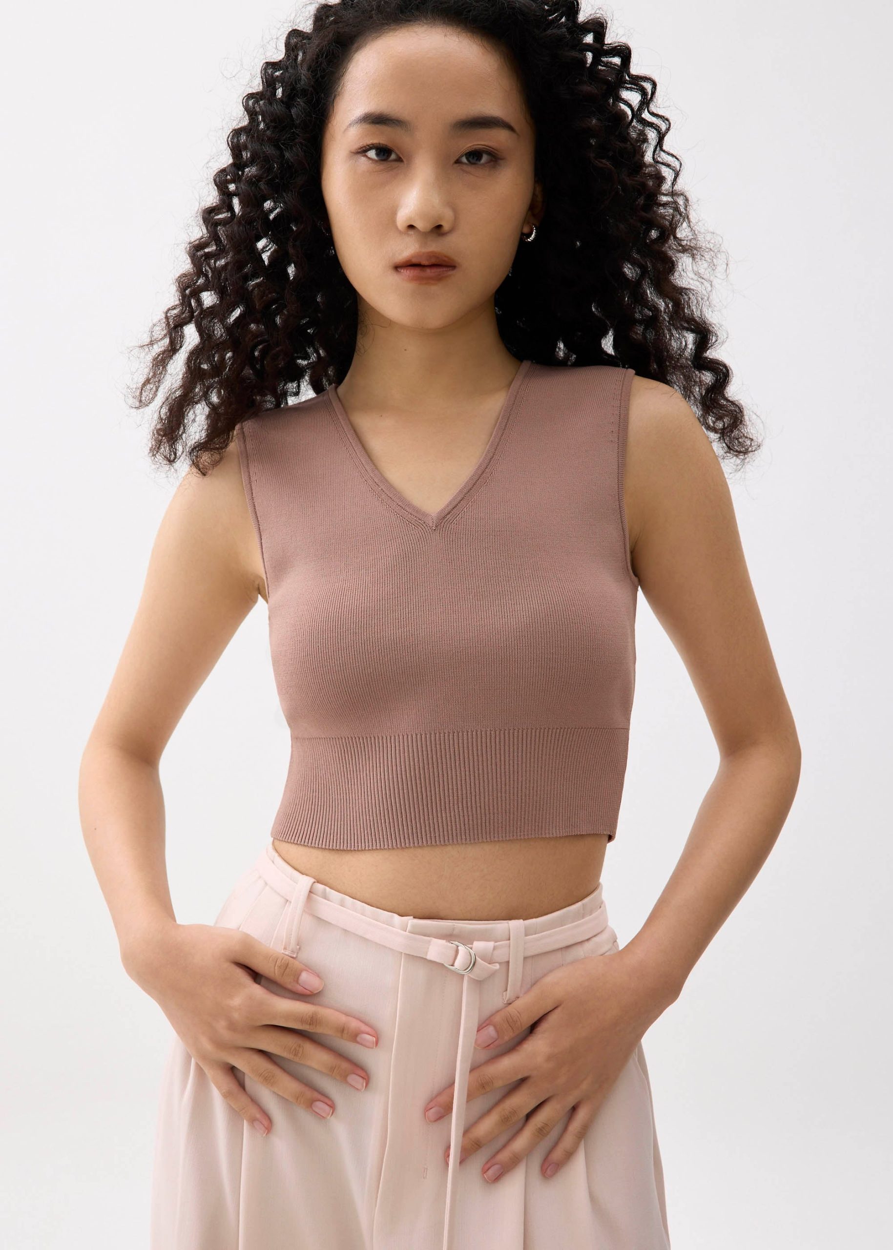 Sree Knit V-neck Crop Top - Image 19