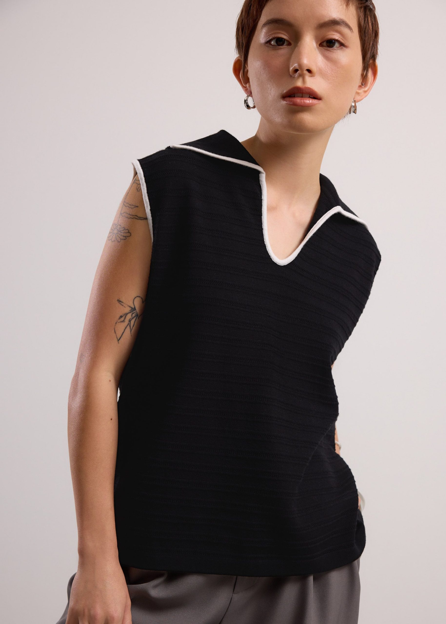 Relaxed Contrast Pointelle Collared Top - Image 4