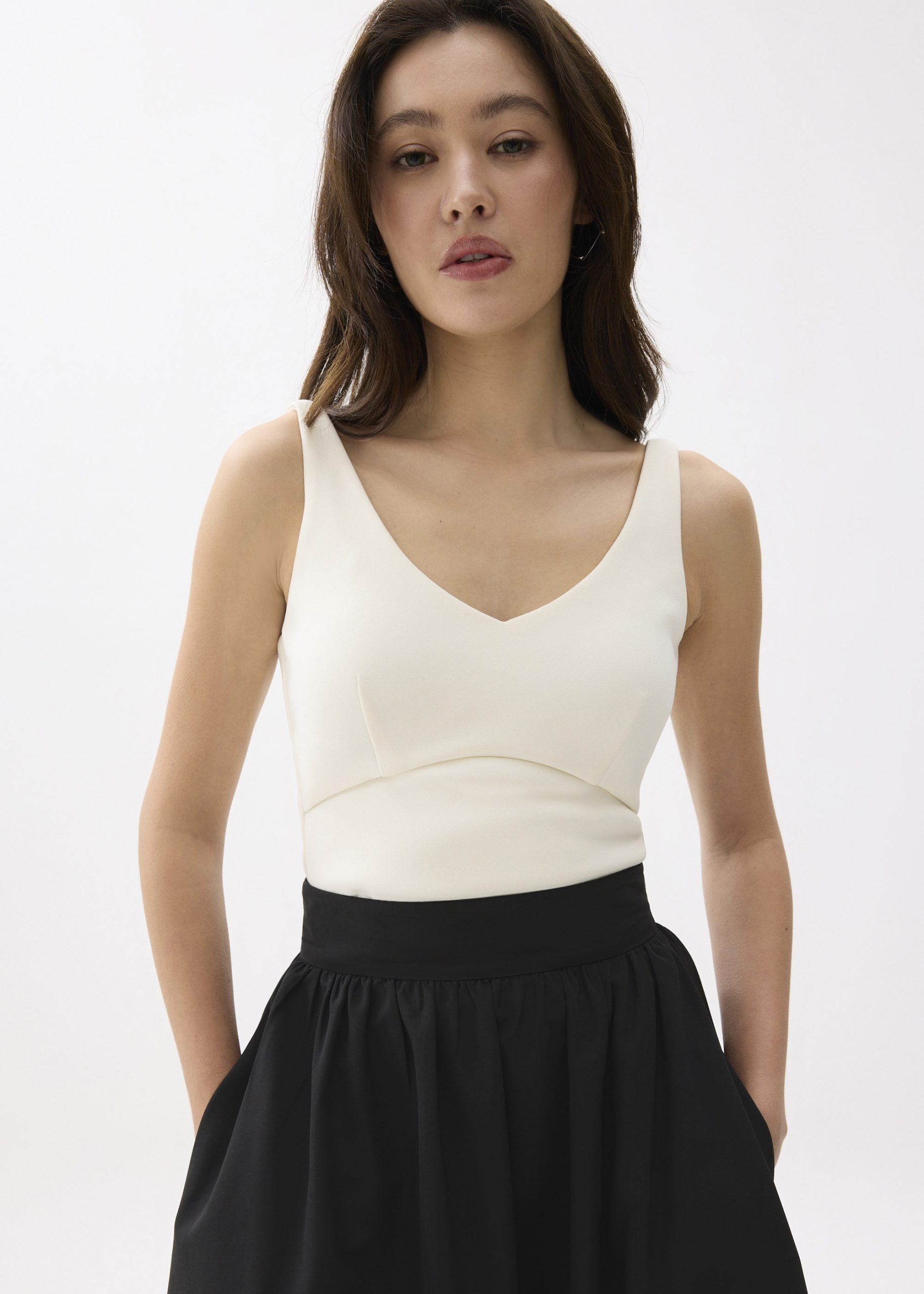 BraFree by LB Natalia Scoop Neck Fitted Top - Image 14