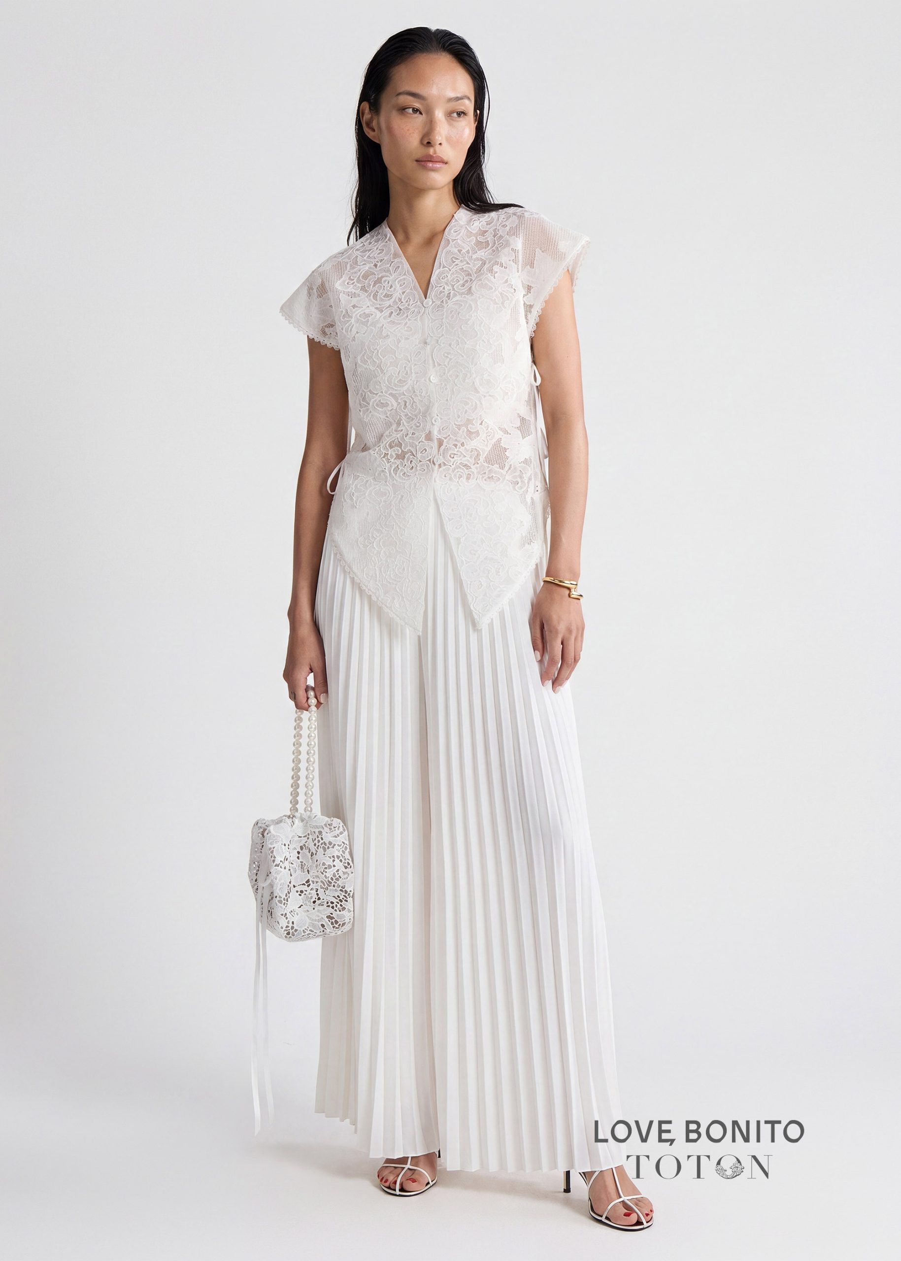 Love, Bonito x TOTON Lace Kebaya Vest - Image 7