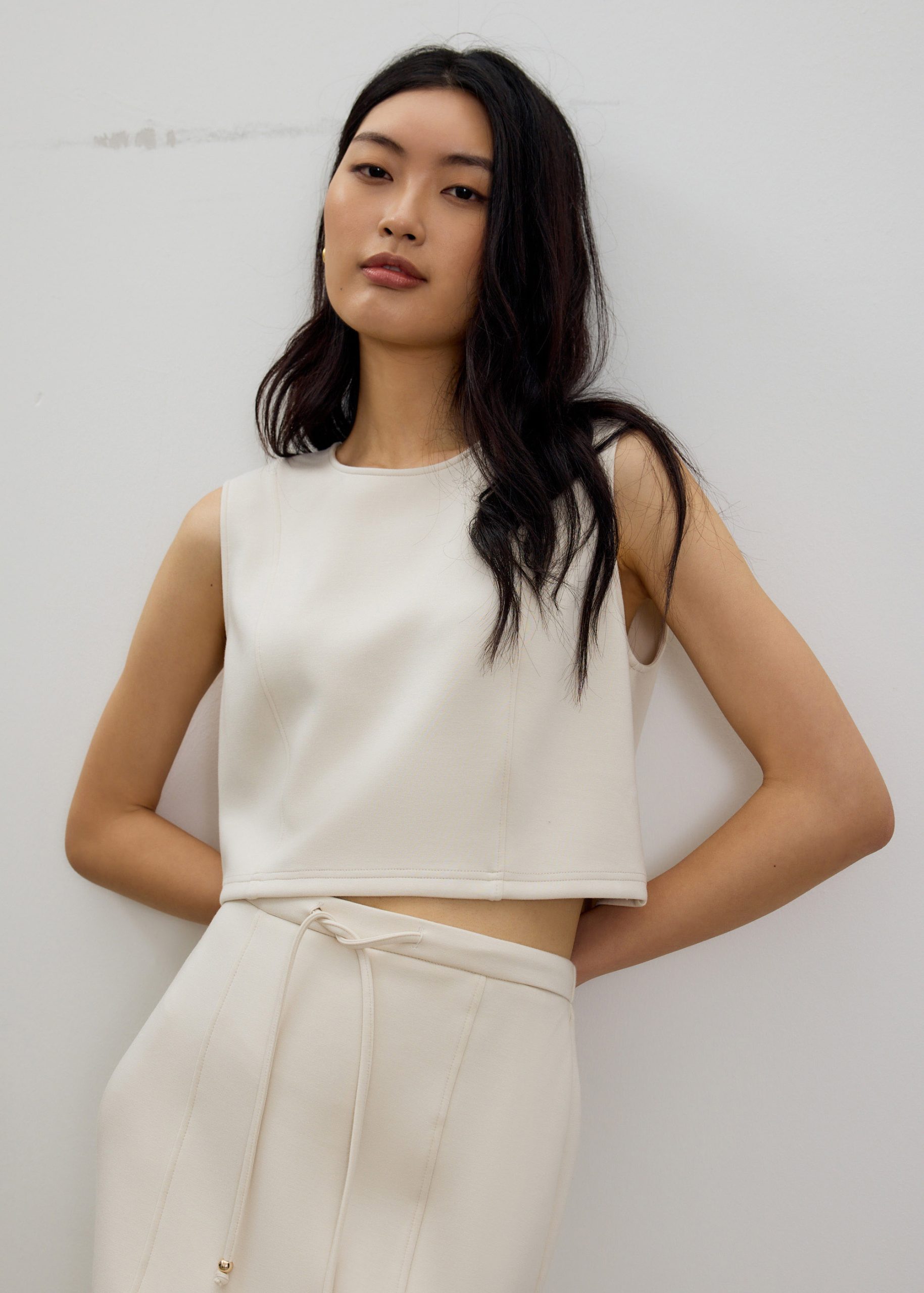 Relaxed Neoprene Crop Tee - Image 5