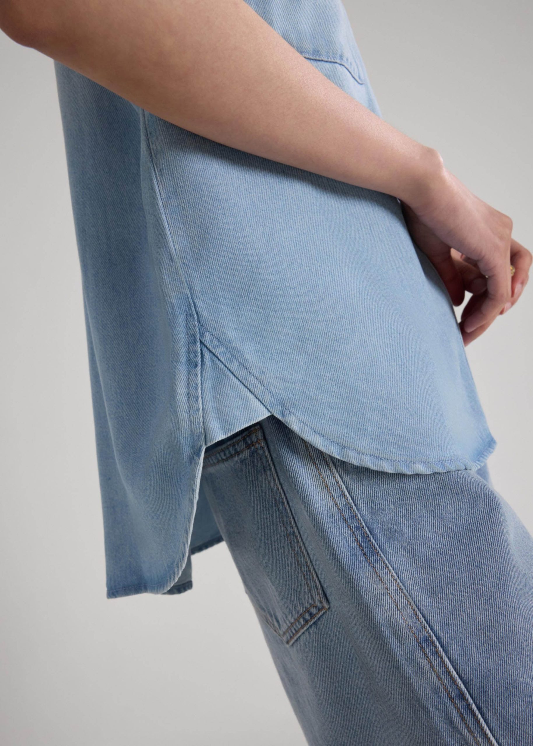 Winnie Lyocell Chambray Relaxed Shirt - Image 13