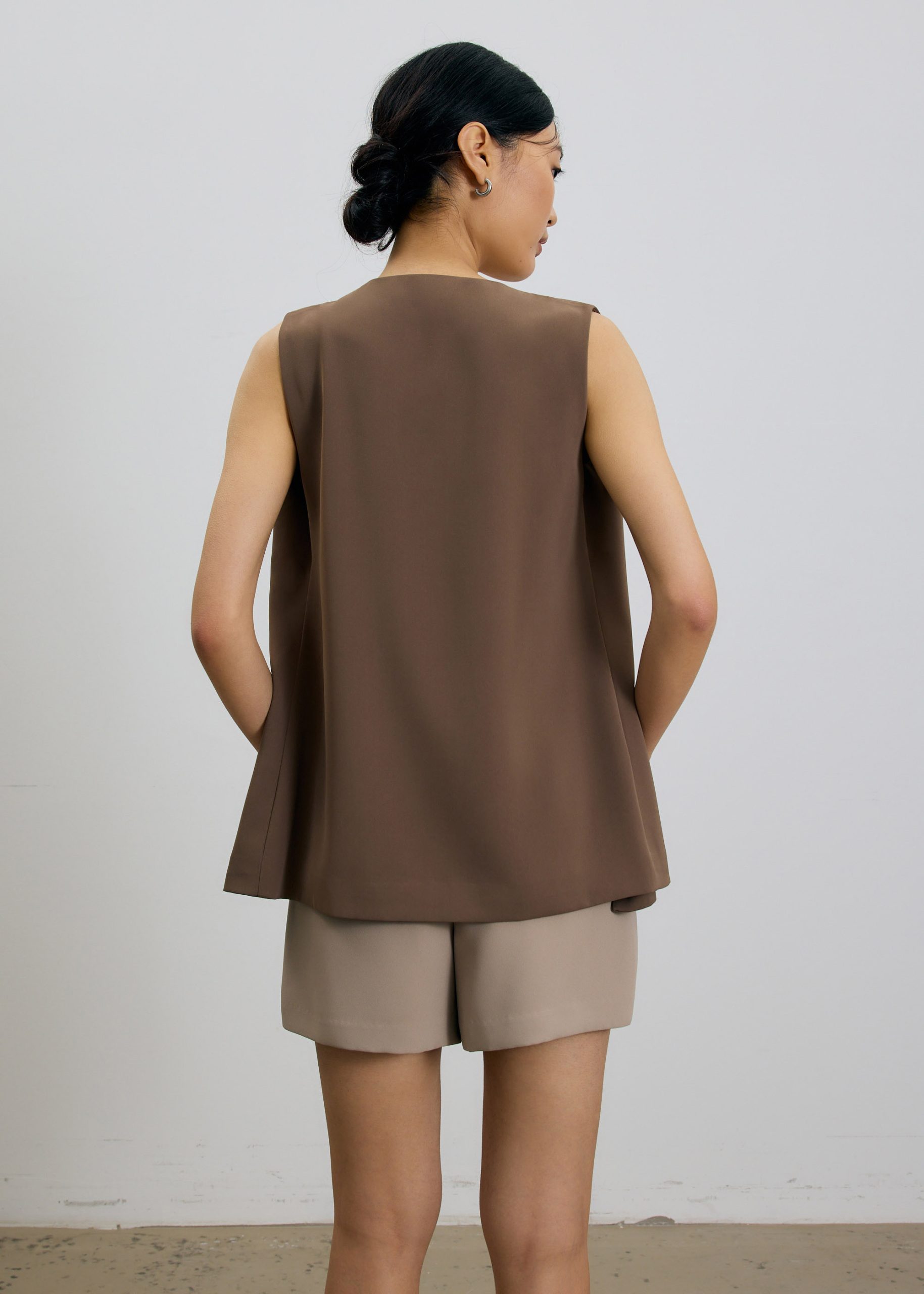 Moira Detachable Tailored Vest Top - Image 10