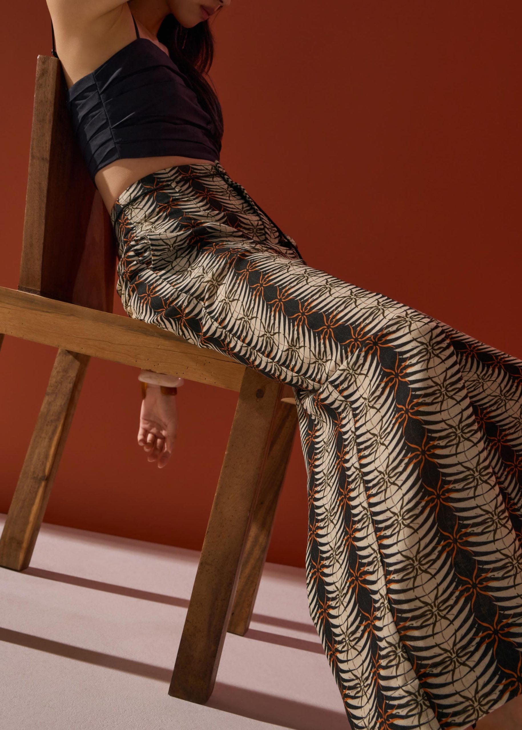 Detachable Sash Straight Leg Ankle Length Pants in Oasis Flow