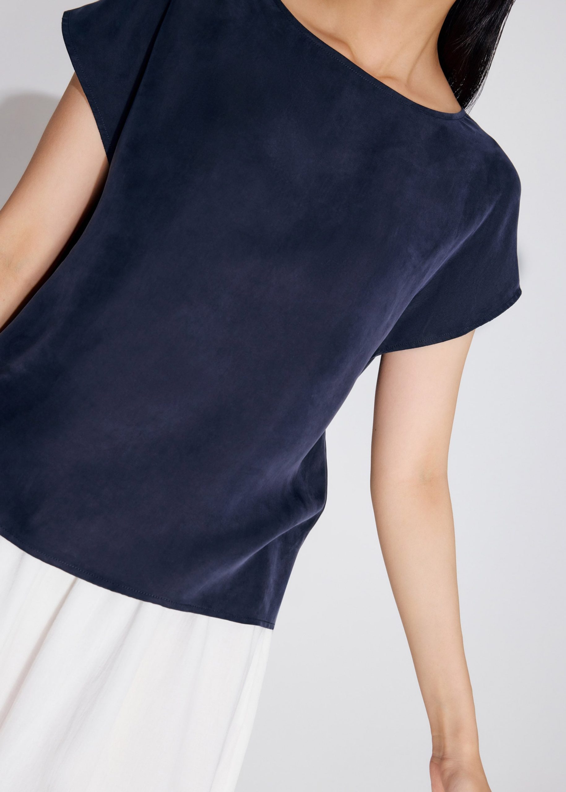 Relaxed Cupro Back Knot Boat Neck Shell Top - Image 5