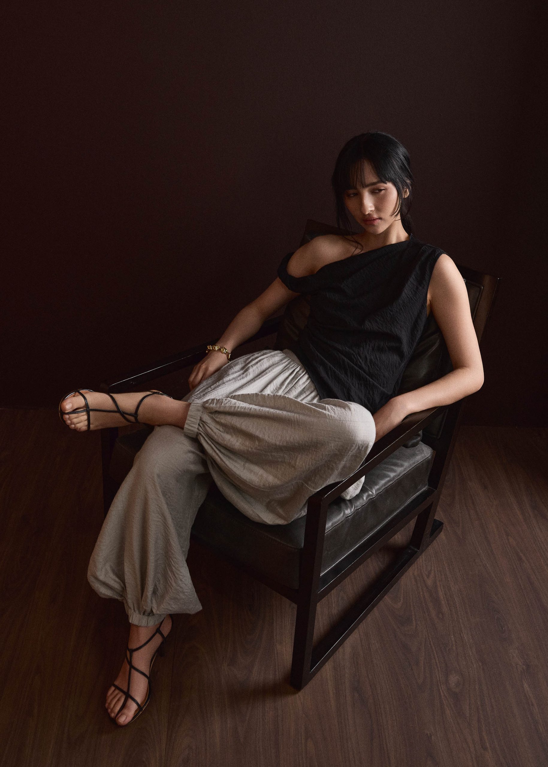 Shoulder Twist Asymmetric Top - Image 4