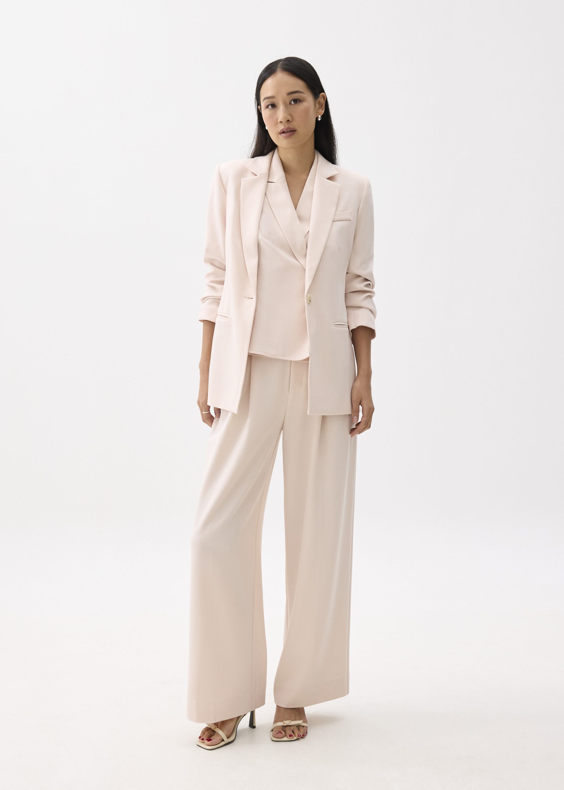 Juni Sleeveless Blazer Top - Image 4