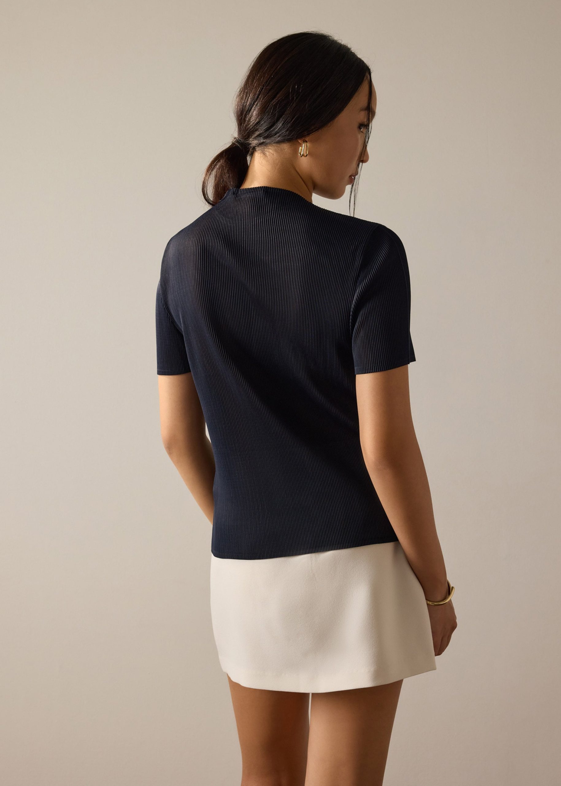 Praveena Plisse Mock Neck Fitted Top - Image 13