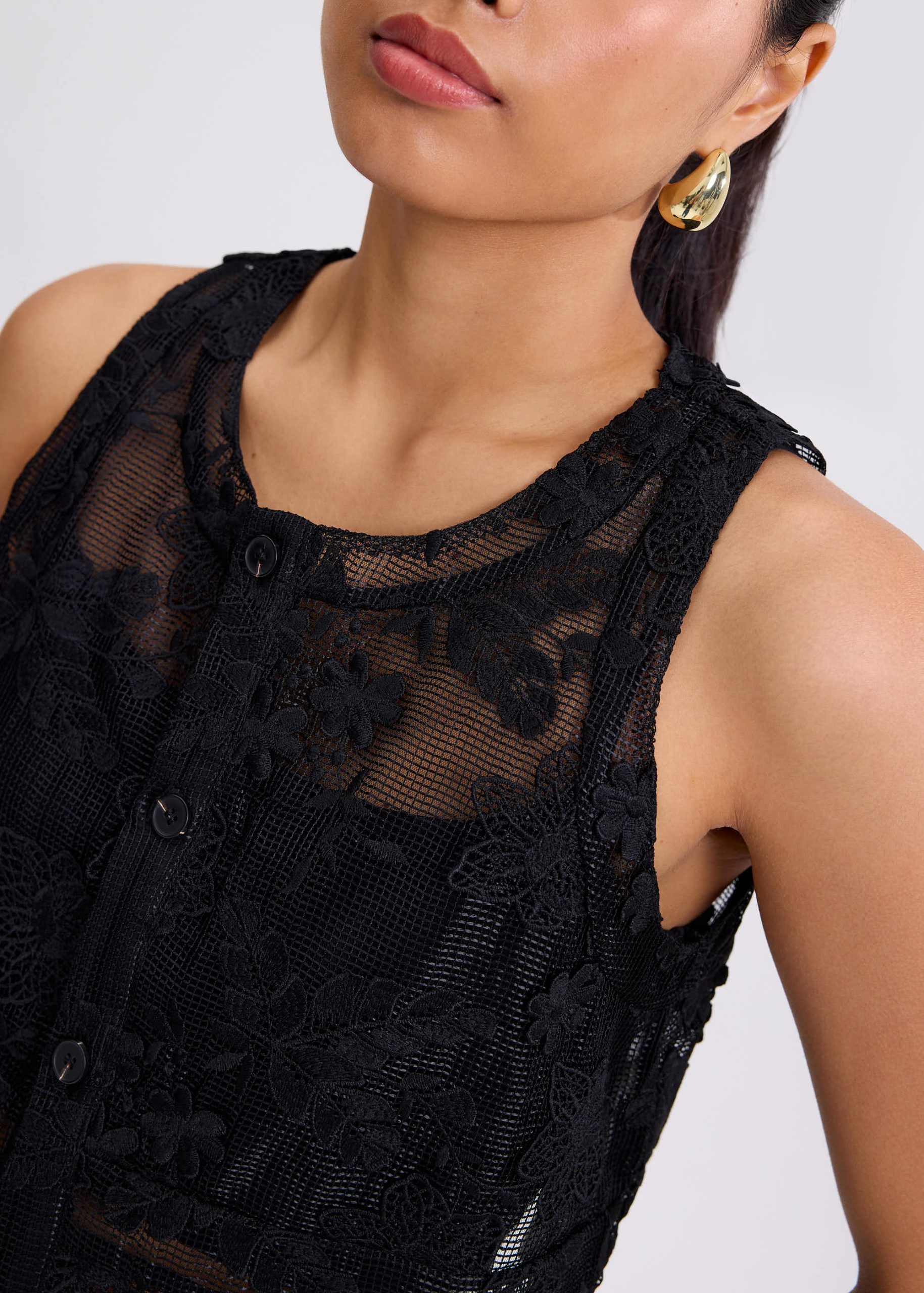 Lace Embroidery Boxy Crop Vest - Image 5