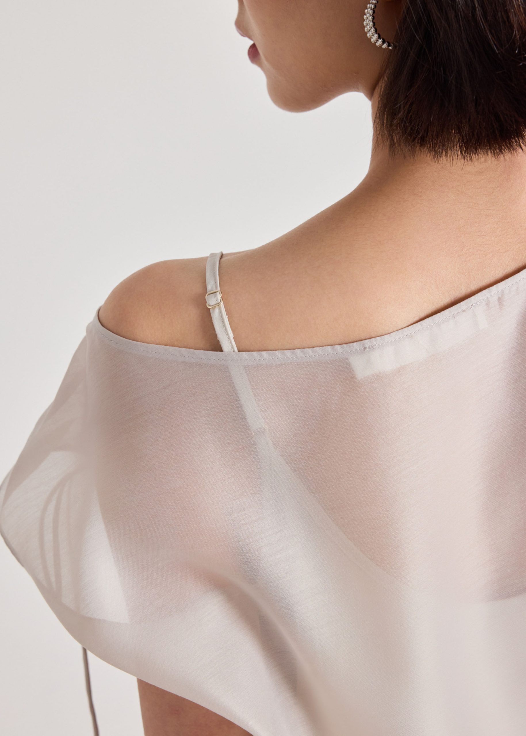Cahya Organza Top - Image 17