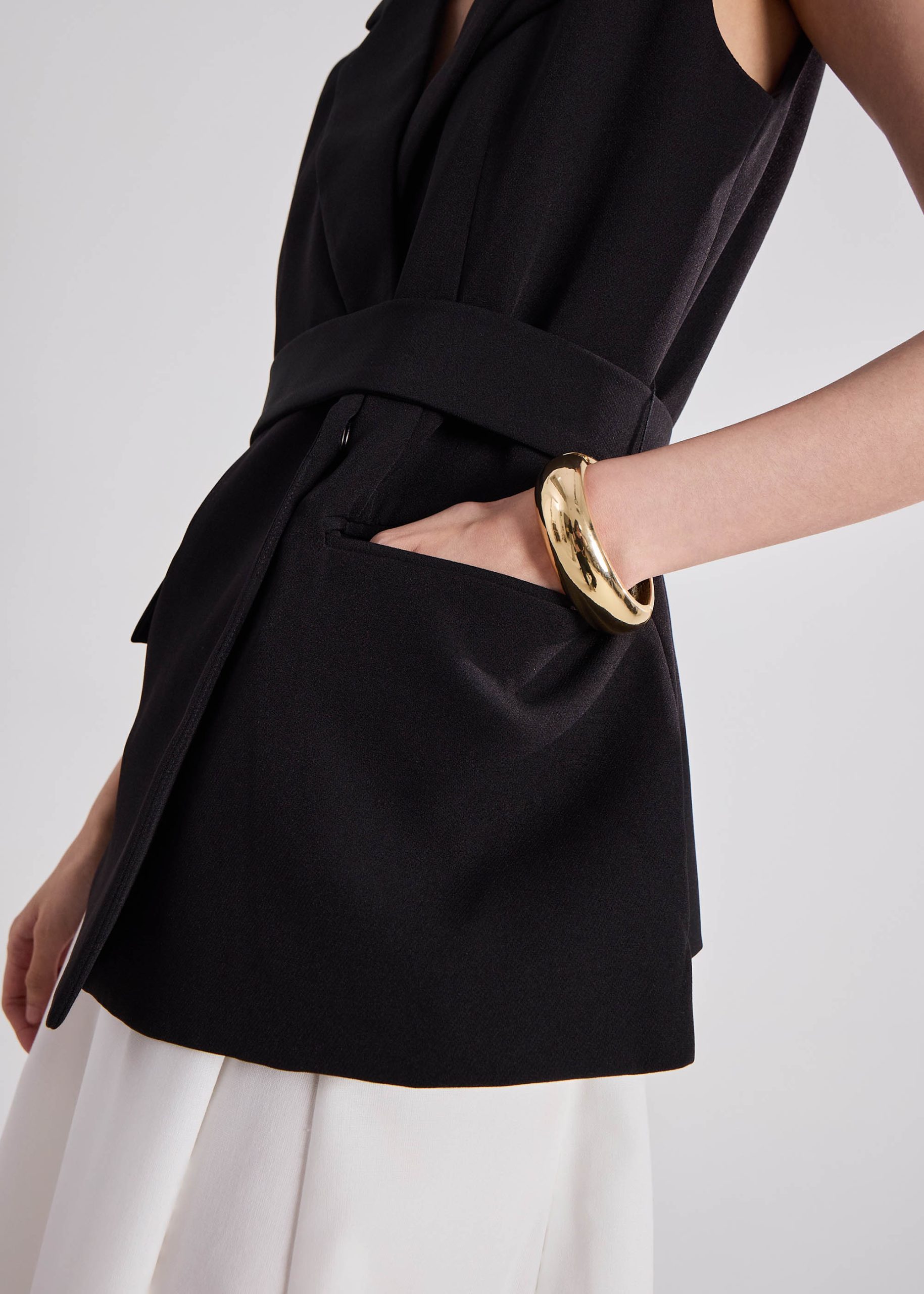 Kirana Long Vest - Image 7