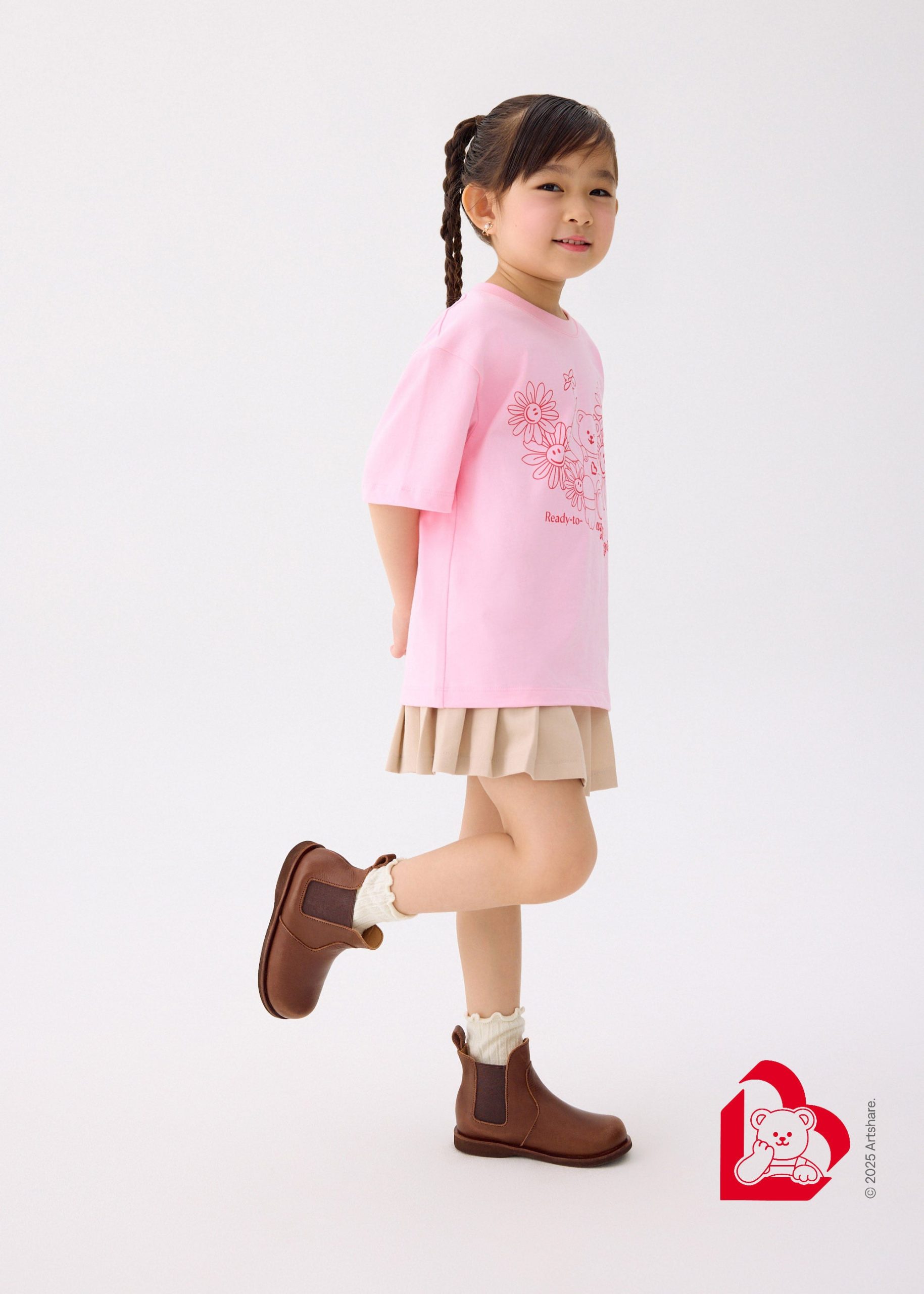 Love, Bonito | Wiggle Wiggle Kids' Oversized Graphic Tee in Strawberry Gelato - Image 4