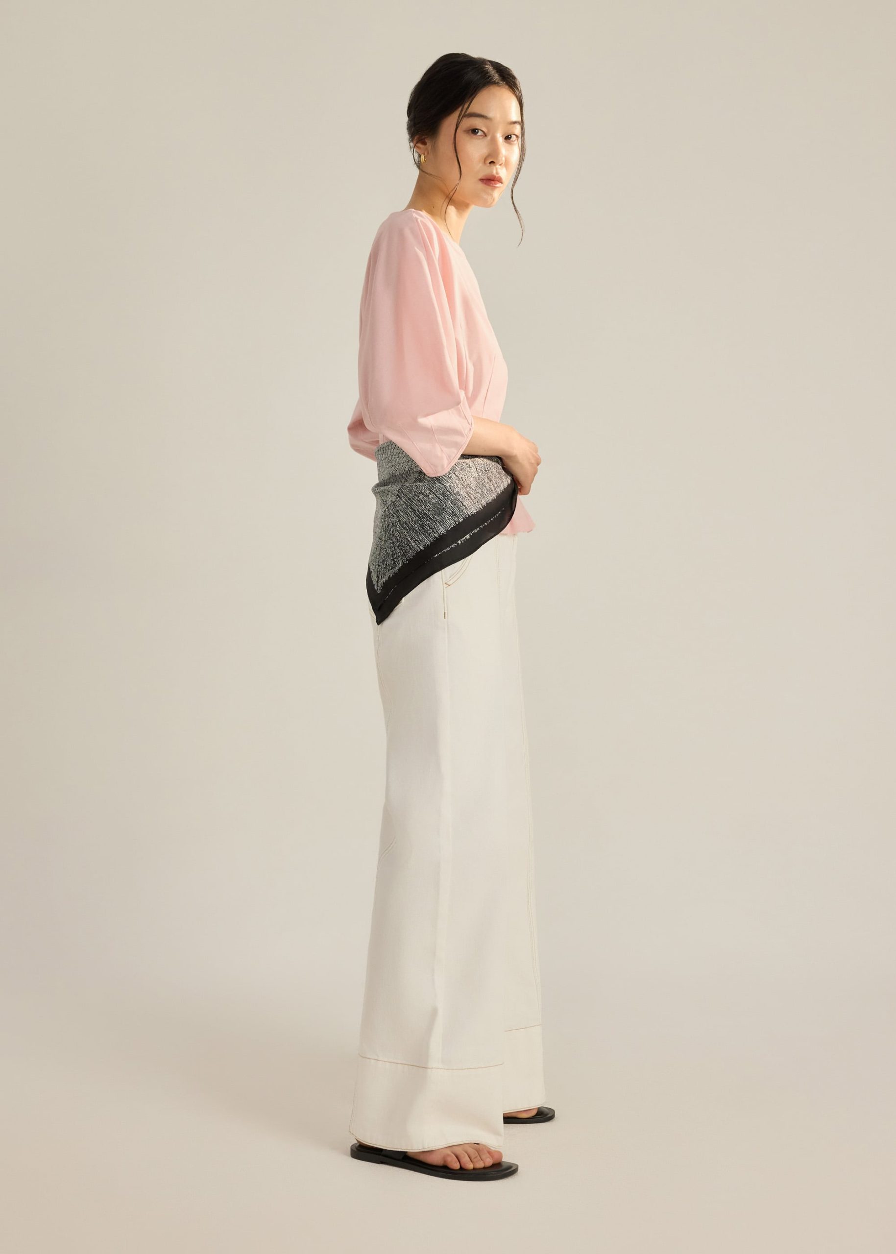 Solenne Puff Sleeve Top - Image 15