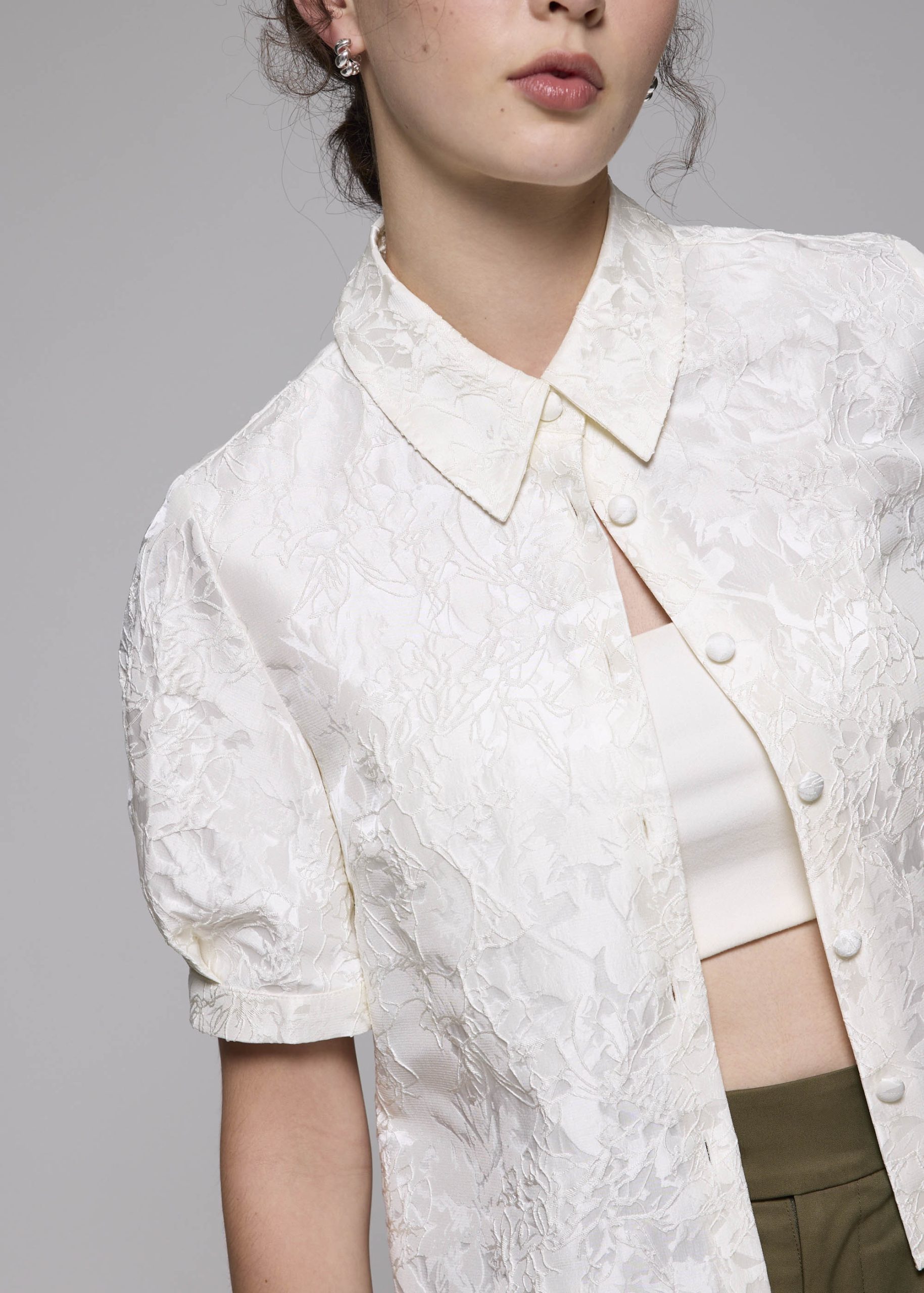Brocade Collared Puff Sleeve Top - Image 8