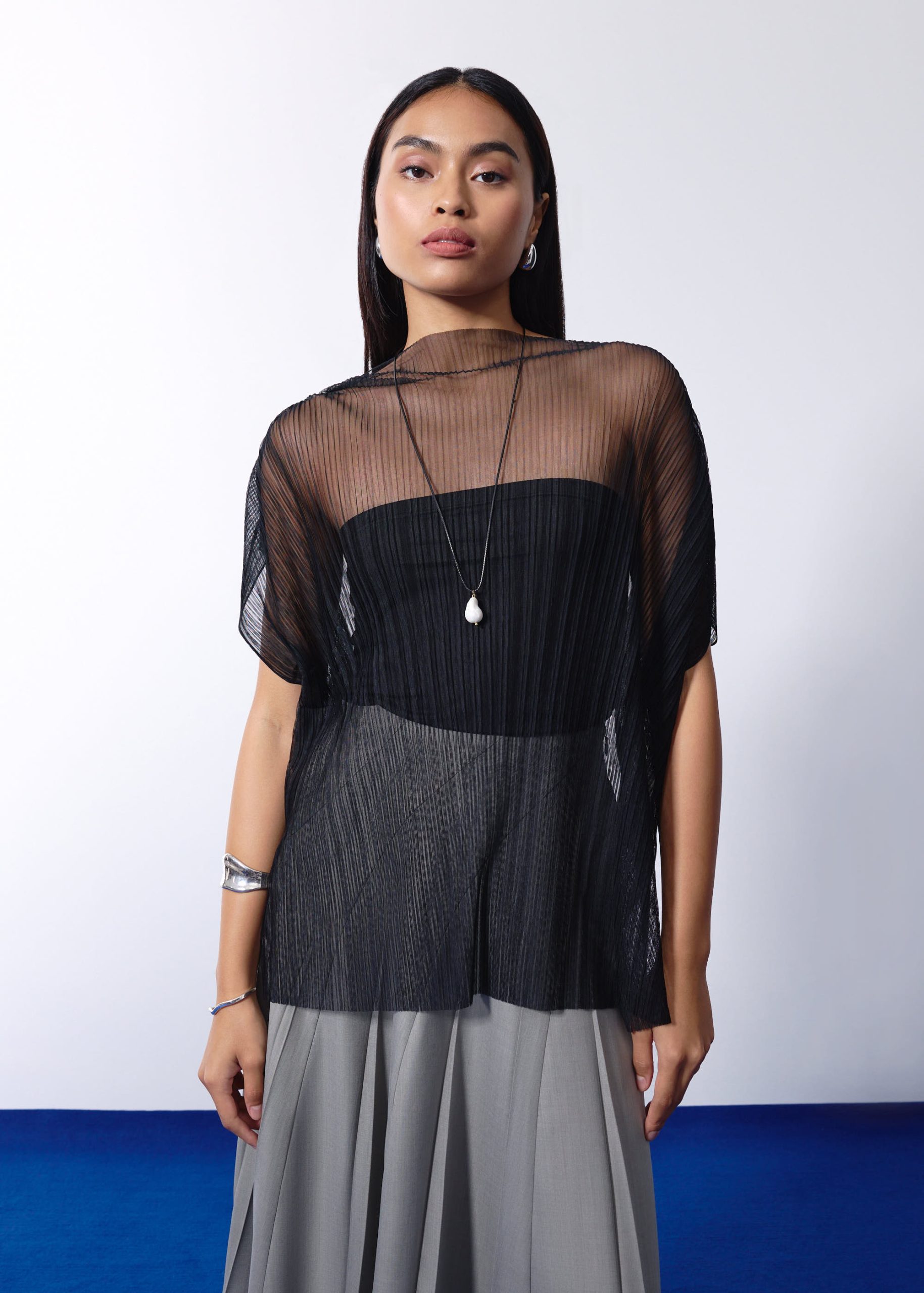 Relaxed Sheer Tulle Mock Neck Tunic Top - Image 3