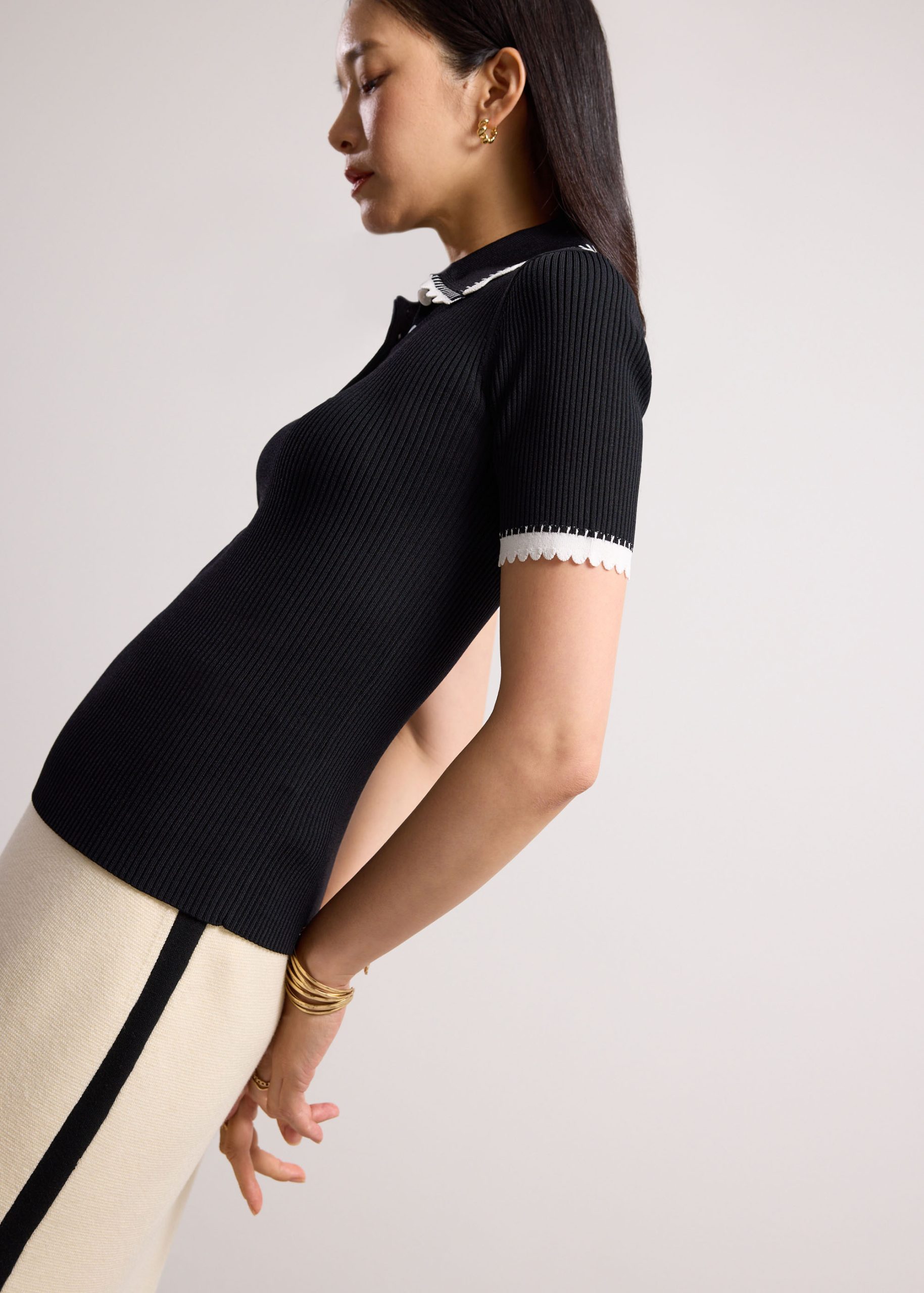 Contrast Trim Pointelle Knit Peter Pan Collar Top - Image 5