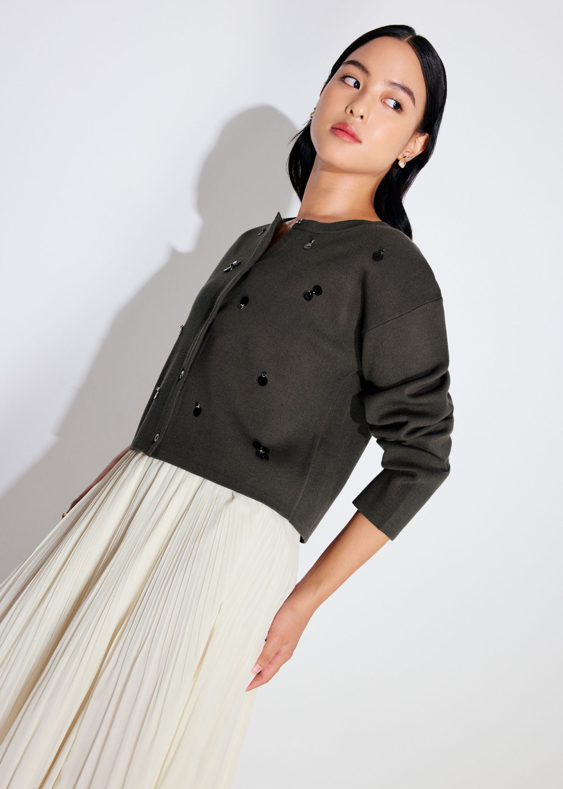 Relaxed Embellished Round Neck Cardigan - Image 5