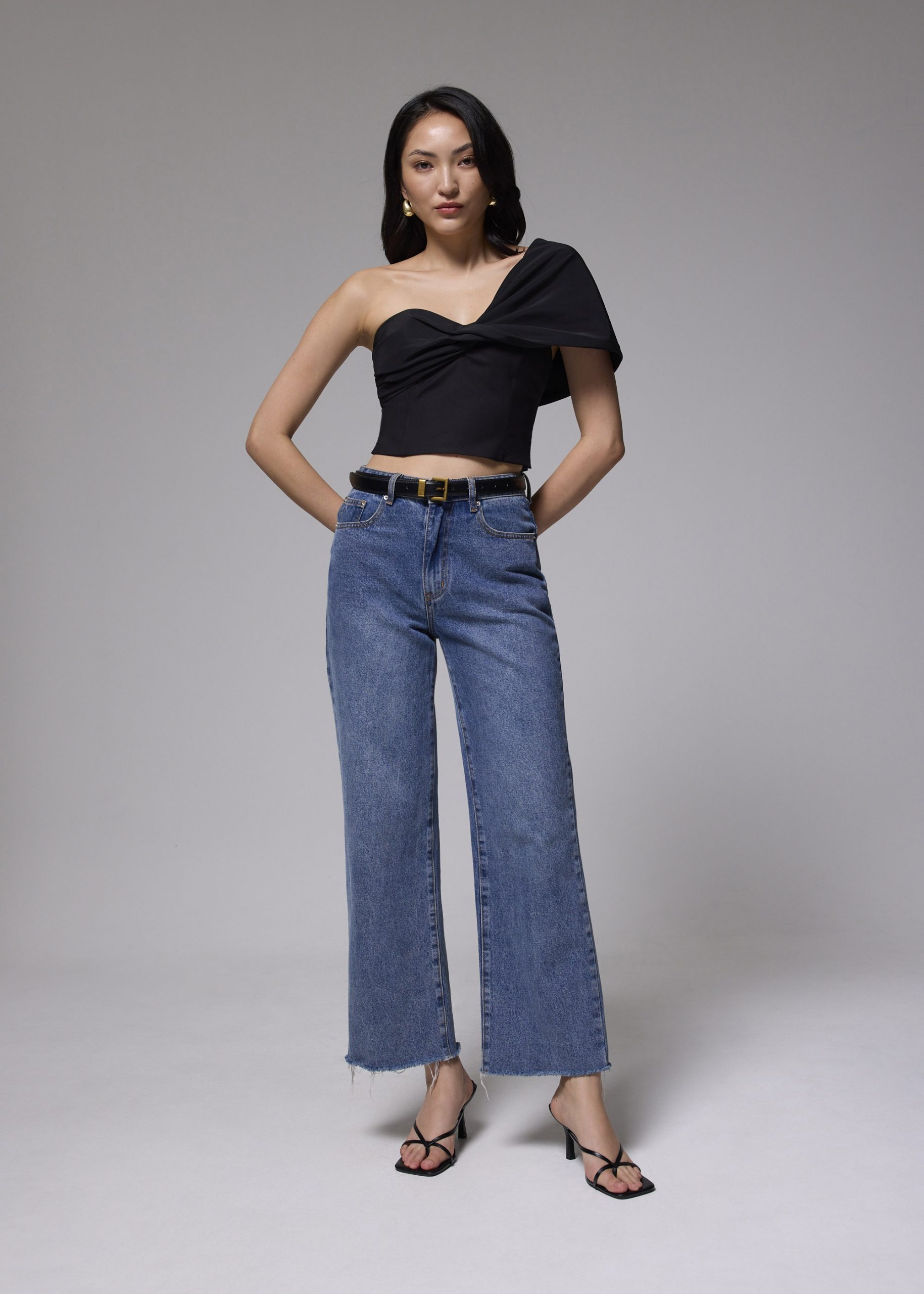BraFree by LB Asymmetric Front Twist Top - Image 2