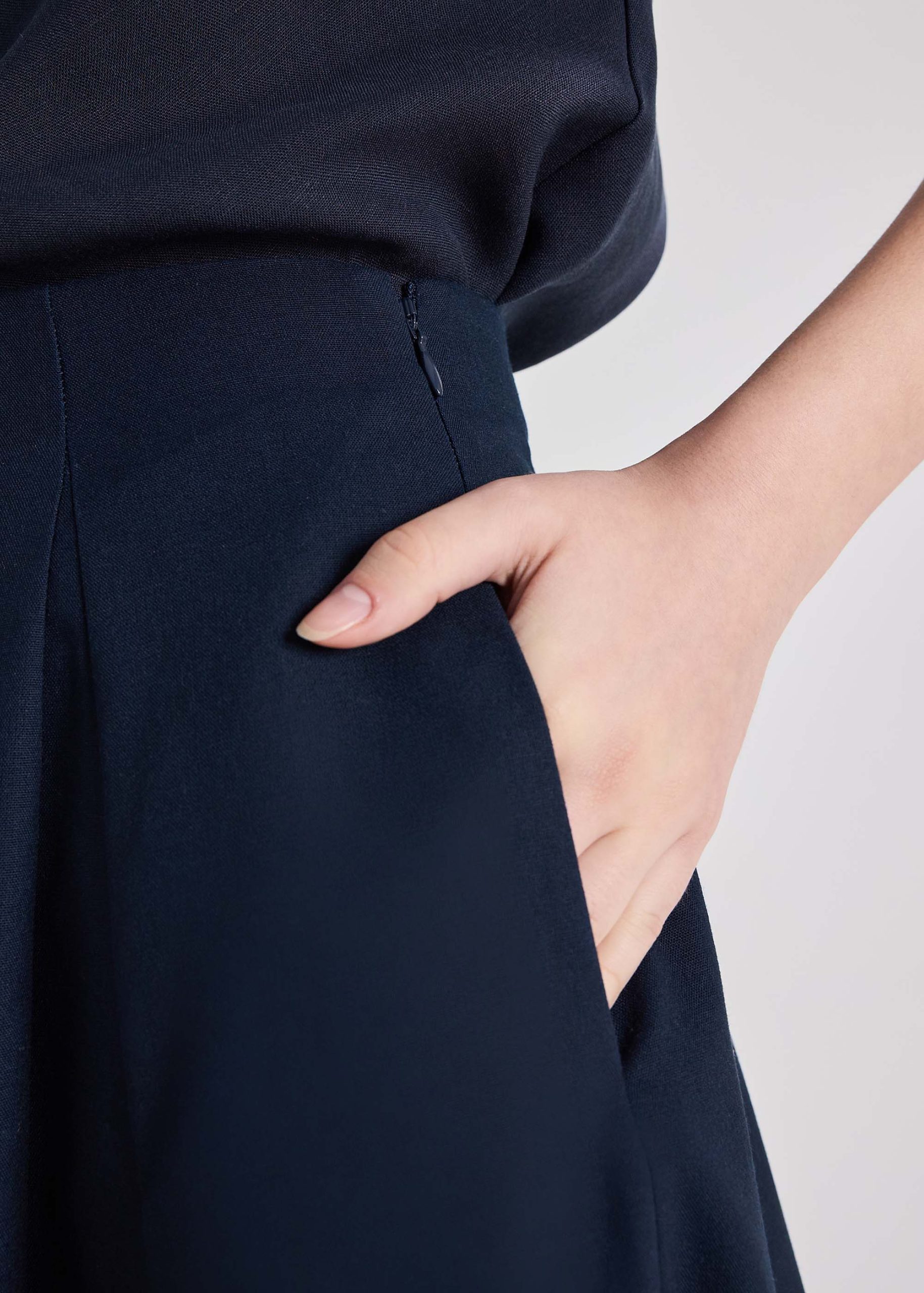 Sandra Flare Midaxi Skirt - Image 13