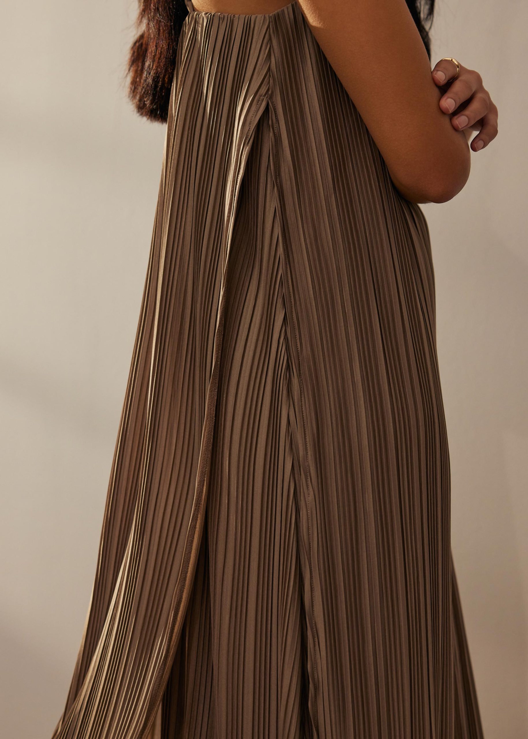 Plisse Trapeze Column Midaxi Dress - Image 11