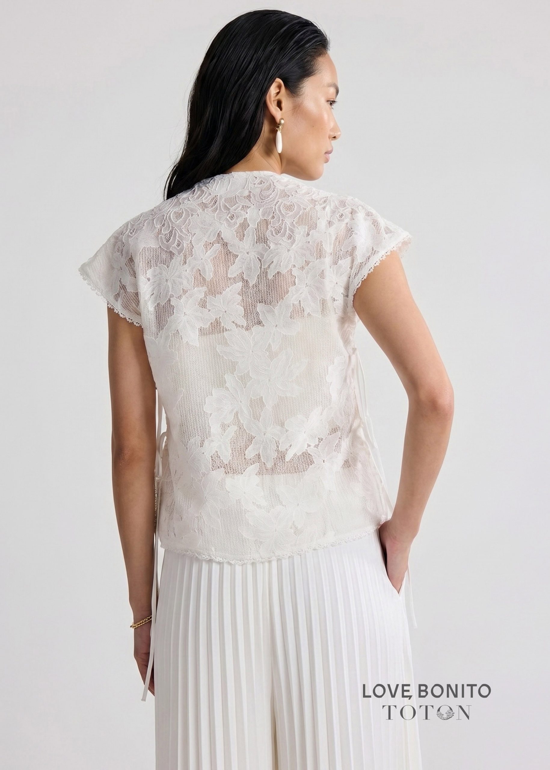 Love, Bonito x TOTON Lace Kebaya Vest - Image 16