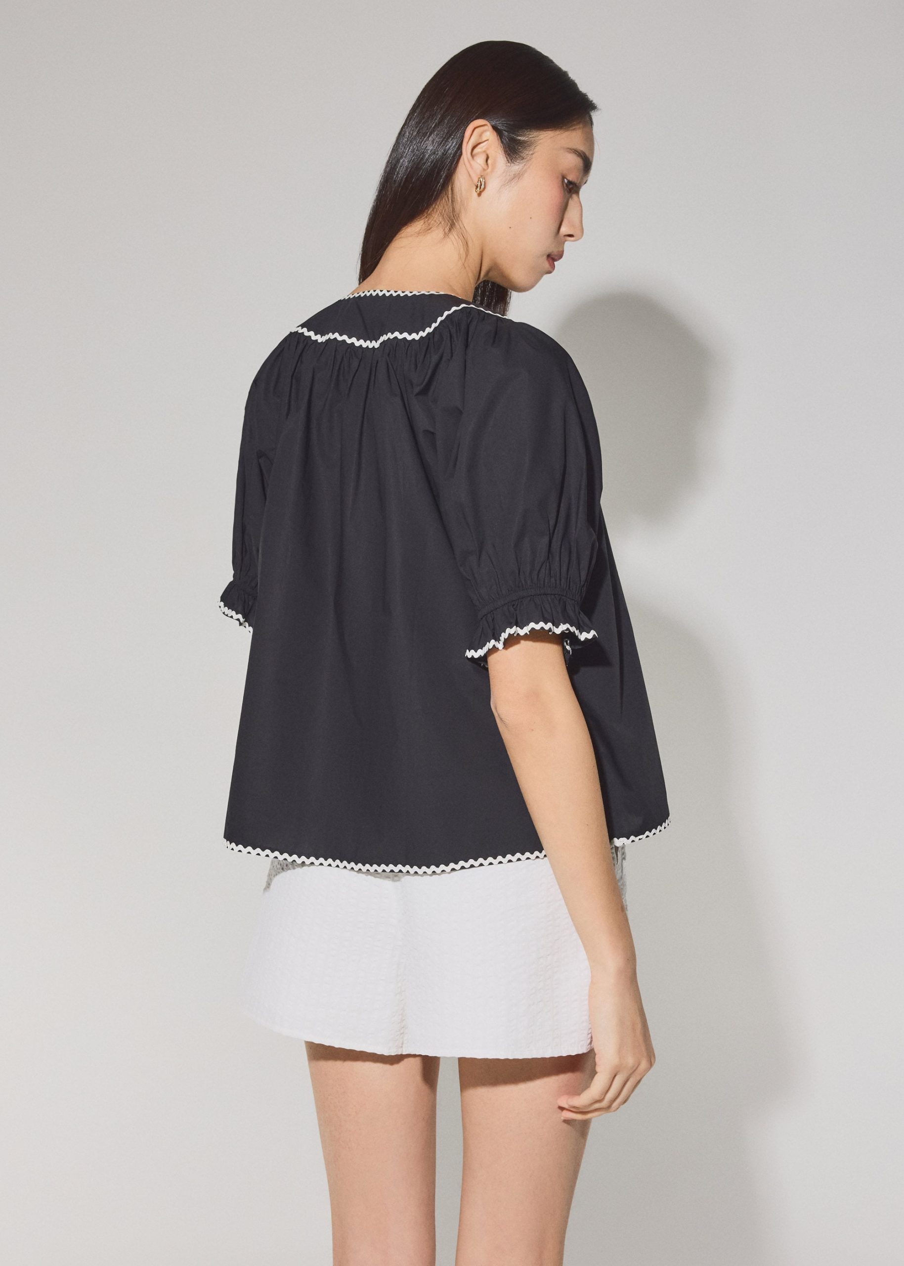 Relaxed Cotton Scallop Trim Puff Sleeve Blouse - Image 4