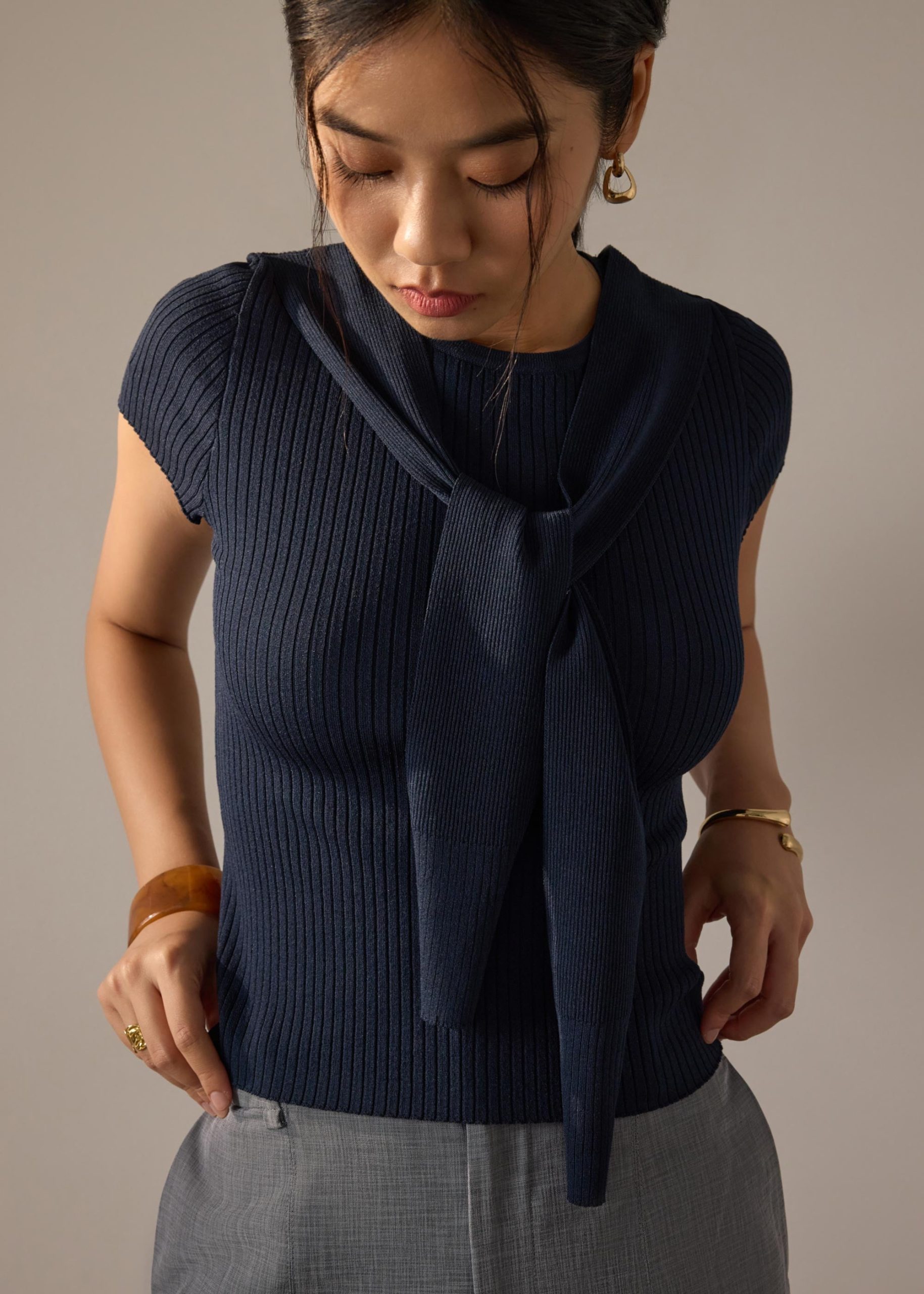 Knit Tie Collar Round Neck Top - Image 7